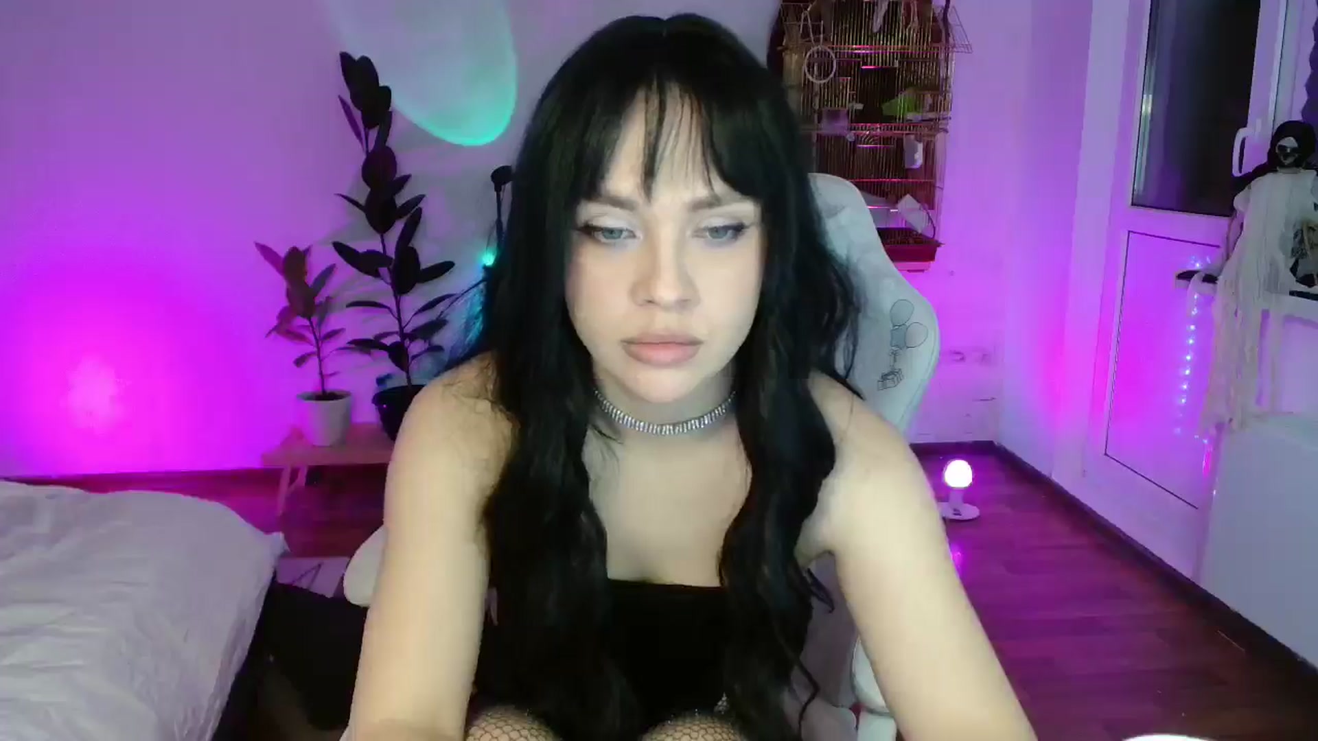 Gallery image thumbnail from FunnyMinni's myfreecams stream on, 10/26/2025, 19:43 image 8 of 20