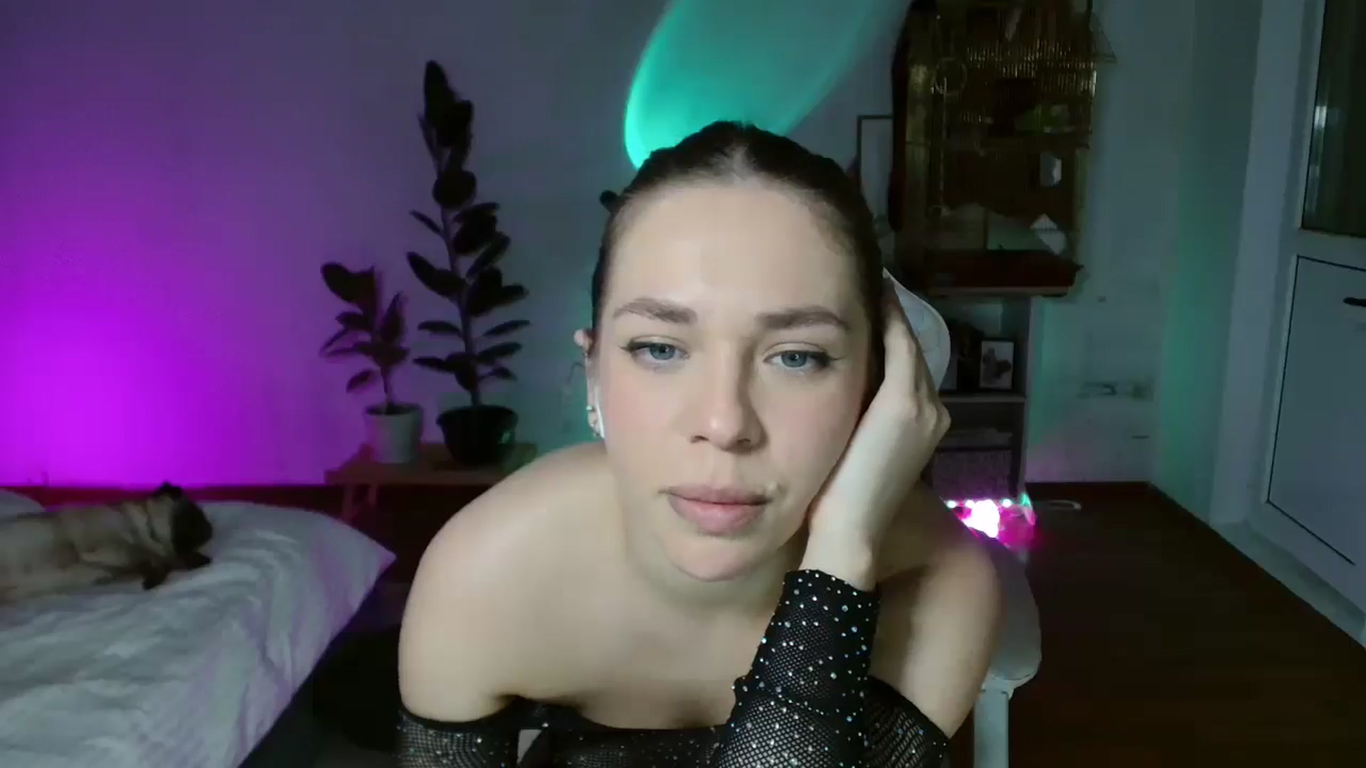 Gallery image thumbnail from FunnyMinni's myfreecams stream on, 11/07/2025, 20:30 image 2 of 20