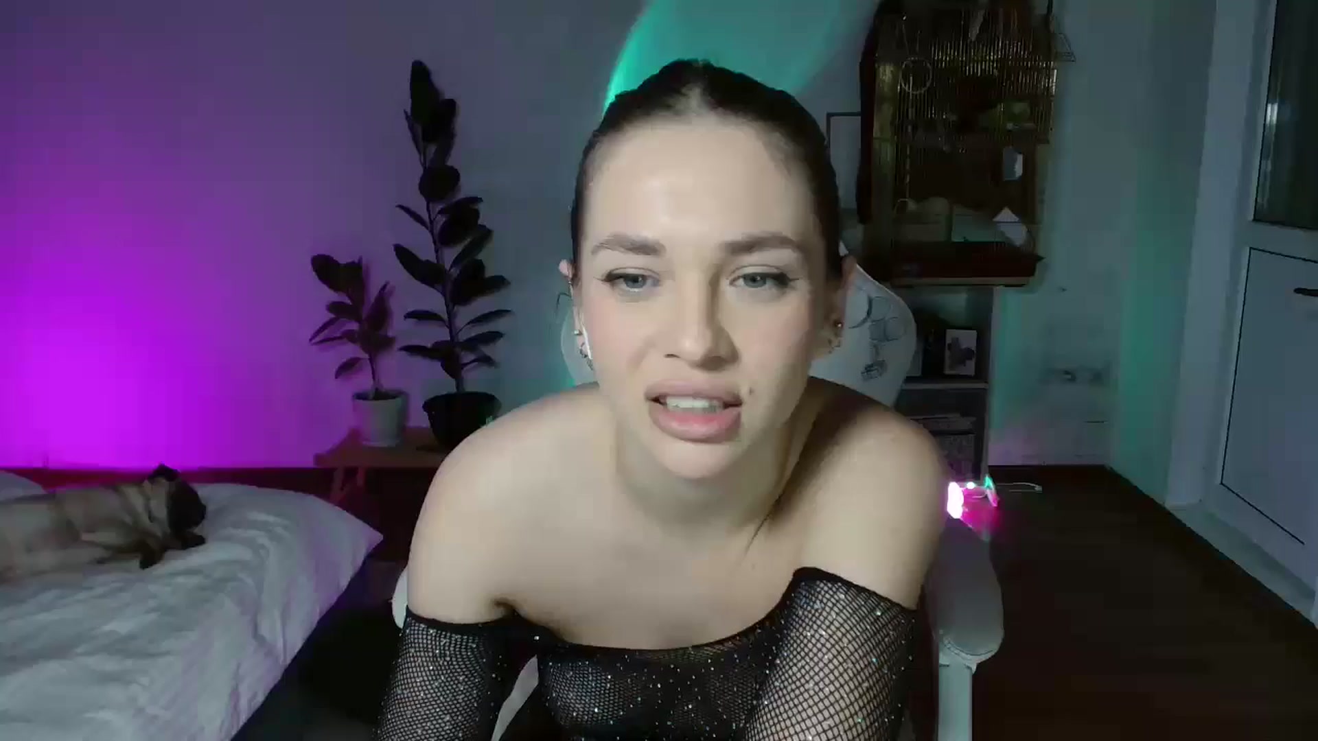 Gallery image thumbnail from FunnyMinni's myfreecams stream on, 11/07/2025, 20:30 image 1 of 20