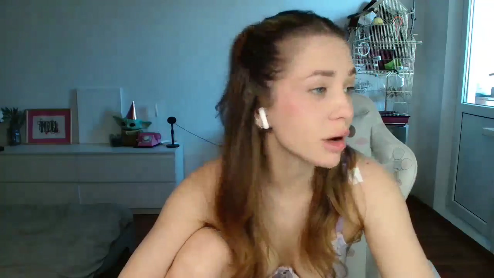 Gallery image thumbnail from FunnyMinni's myfreecams stream on, 11/29/2025, 09:07 image 5 of 20