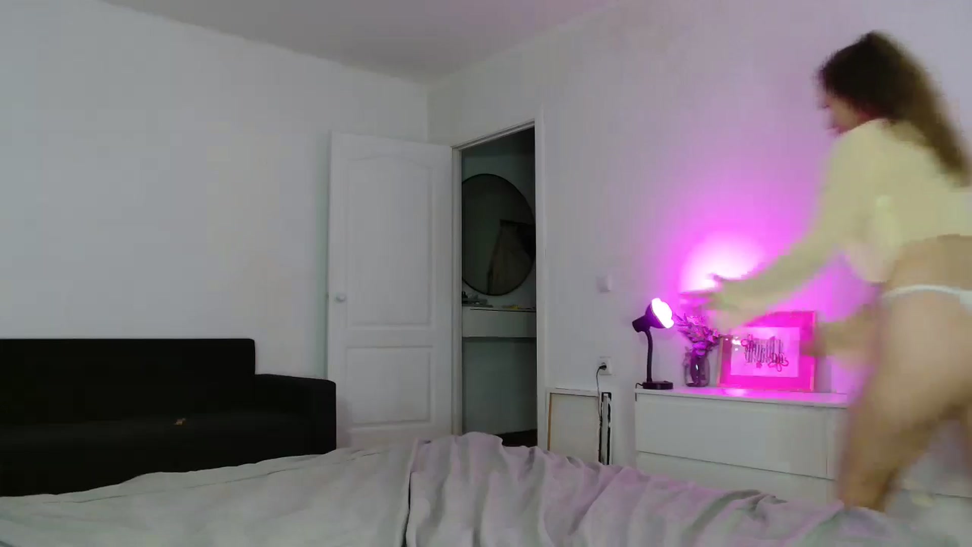 Gallery image thumbnail from FunnyMinni's myfreecams stream on, 12/04/2025, 20:29 image 5 of 20