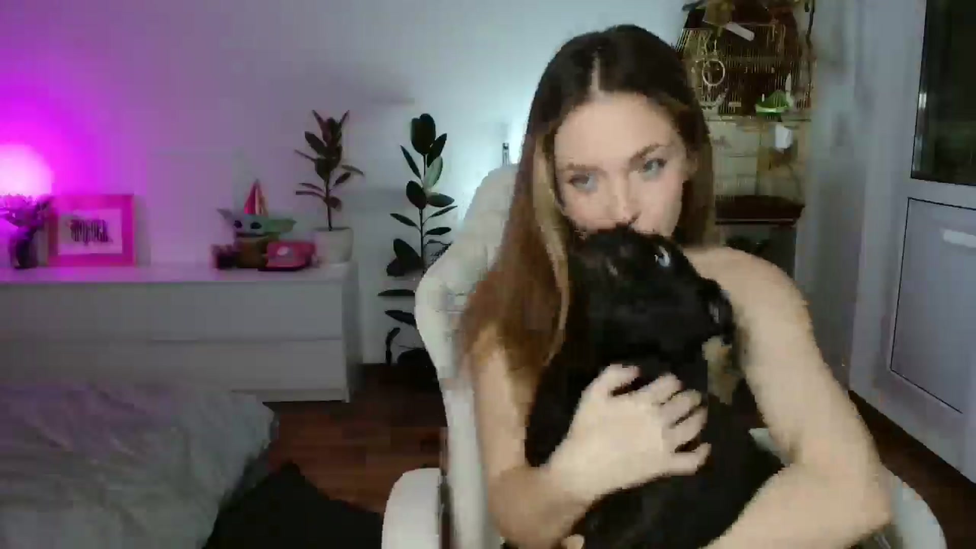 Gallery image thumbnail from FunnyMinni's myfreecams stream on, 12/07/2025, 20:54 image 16 of 20