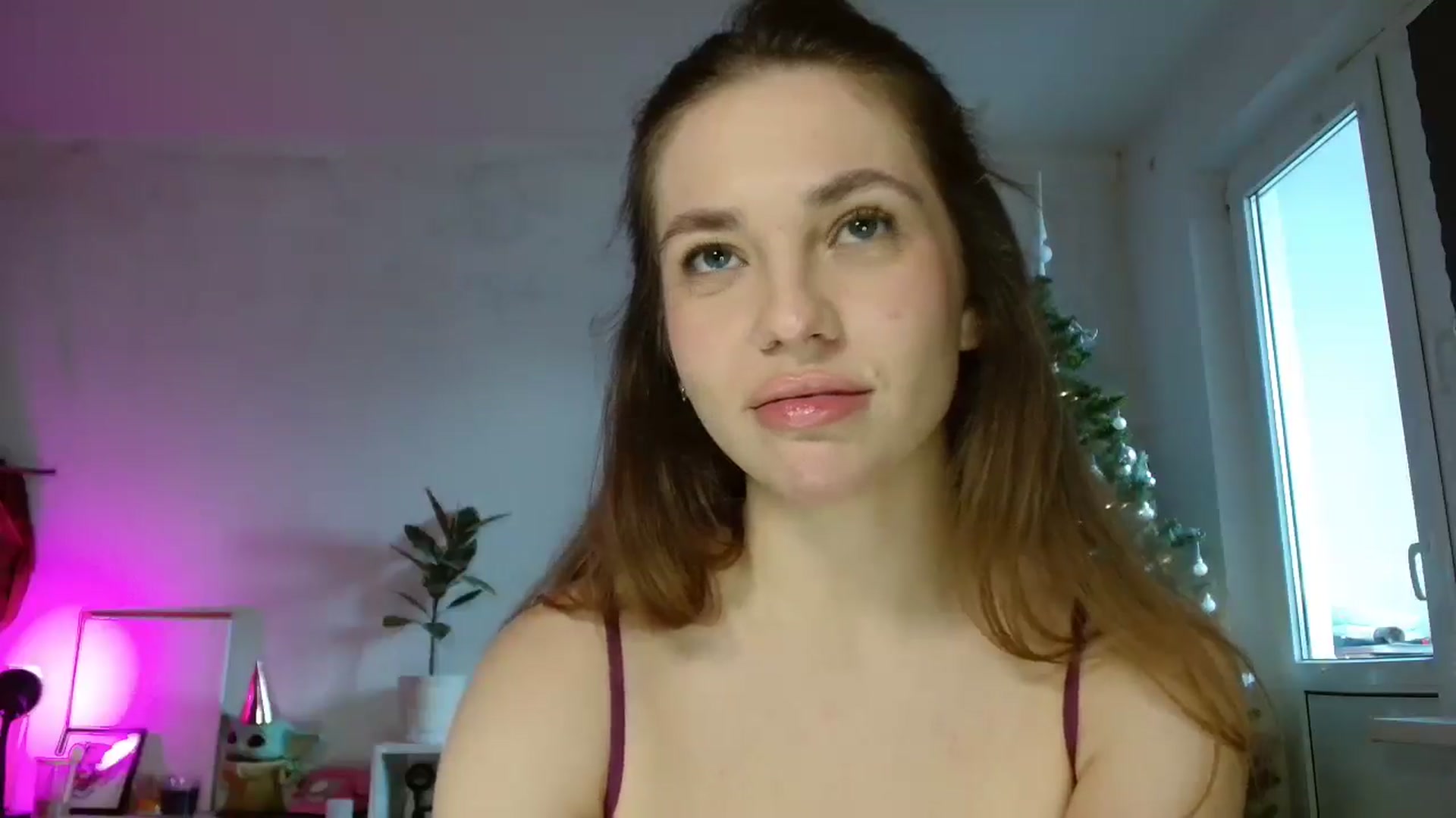 Gallery image thumbnail from FunnyMinni's myfreecams stream on, 12/19/2025, 08:14 image 18 of 20