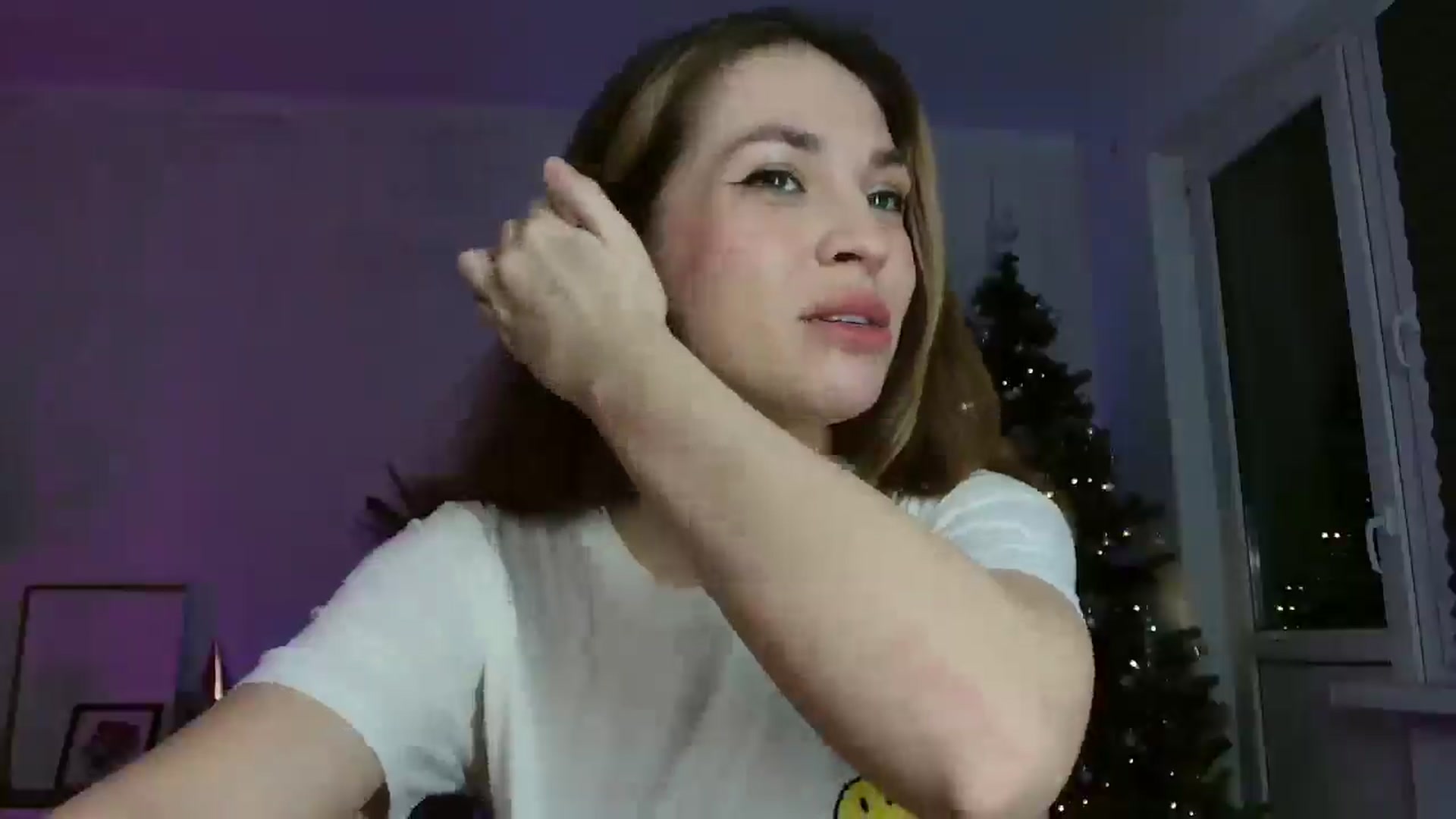 Gallery image thumbnail from FunnyMinni's myfreecams stream on, 12/23/2025, 20:48 image 20 of 20