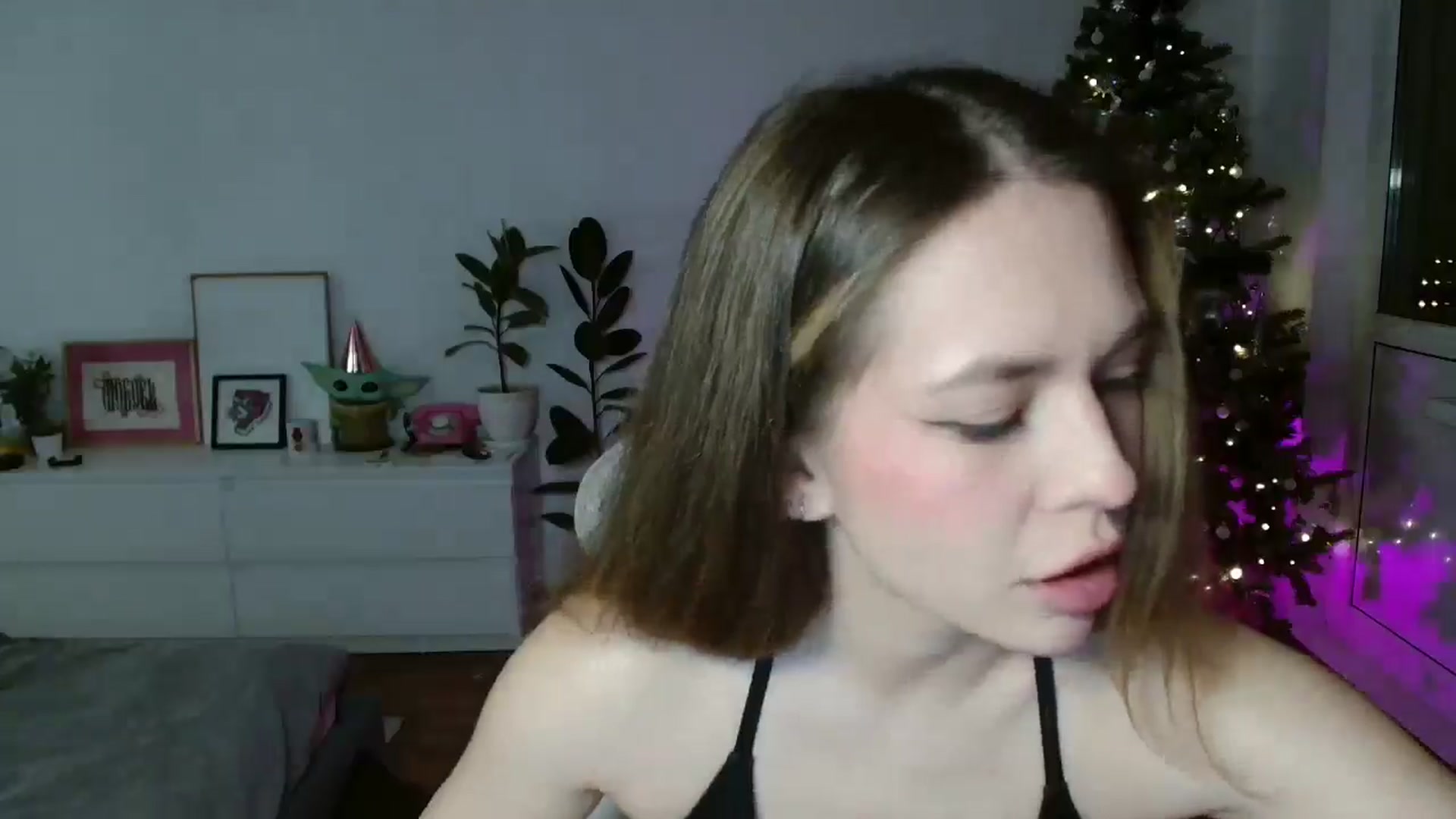 Gallery image thumbnail from FunnyMinni's myfreecams stream on, 01/03/2026, 18:44 image 7 of 20