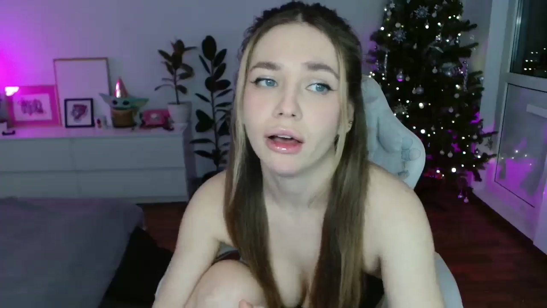 Gallery image thumbnail from FunnyMinni's myfreecams stream on, 01/04/2026, 20:34 image 7 of 20