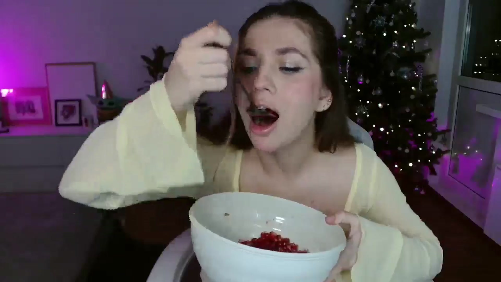 Gallery image thumbnail from FunnyMinni's myfreecams stream on, 01/05/2026, 19:00 image 11 of 20