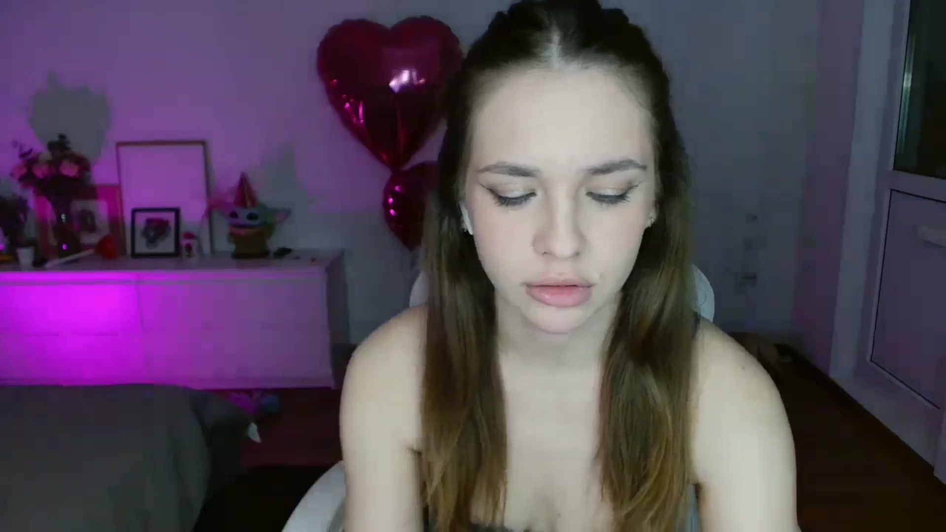 Gallery image thumbnail from FunnyMinni's myfreecams stream on, 01/14/2026, 21:19 image 19 of 20