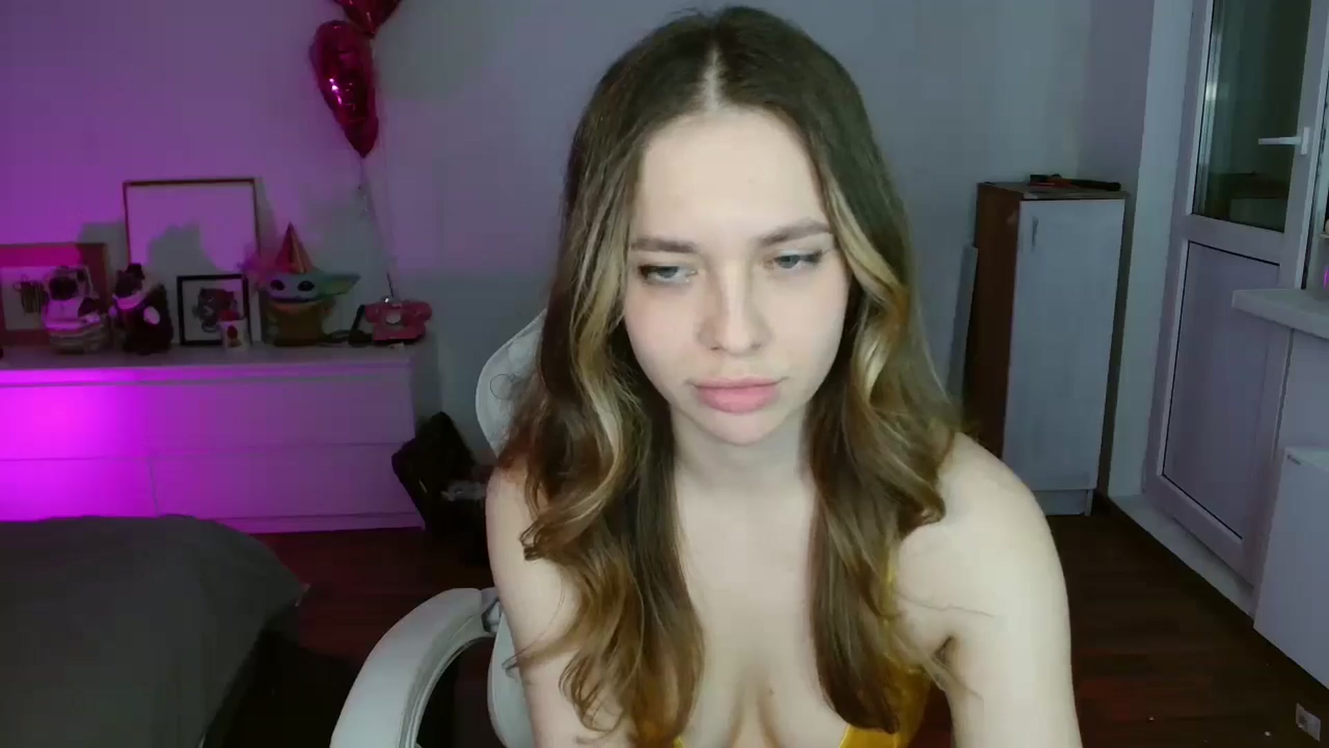 Gallery image thumbnail from FunnyMinni's myfreecams stream on, 02/02/2026, 21:49 image 18 of 20