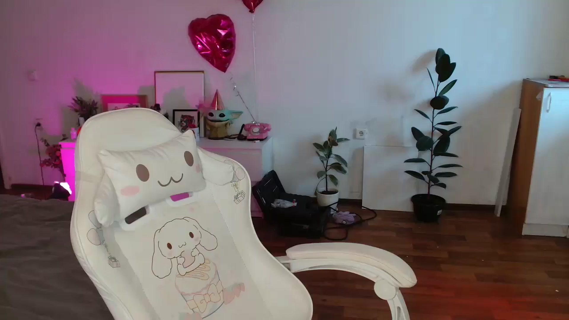 Gallery image thumbnail from FunnyMinni's myfreecams stream on, 02/03/2026, 08:57 image 11 of 20