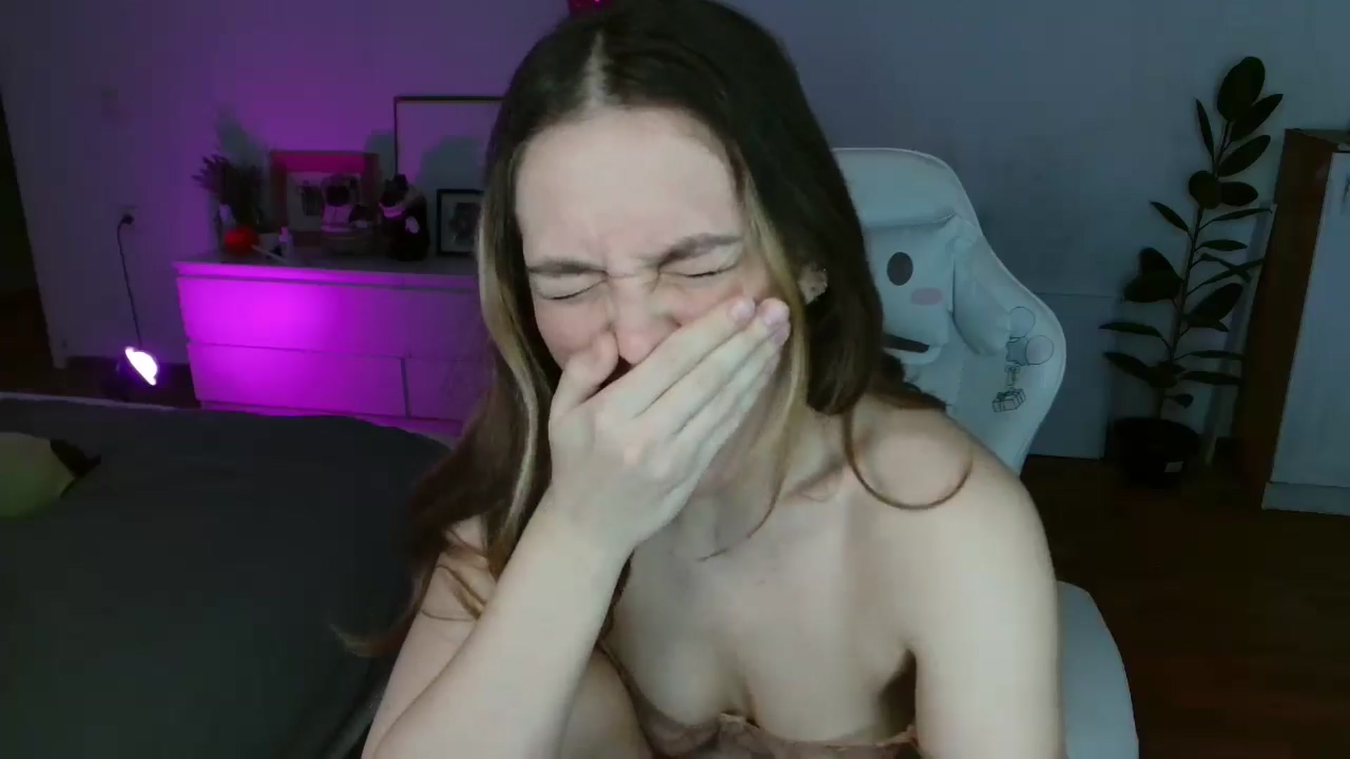 Gallery image thumbnail from FunnyMinni's myfreecams stream on, 02/03/2026, 21:06 image 20 of 20