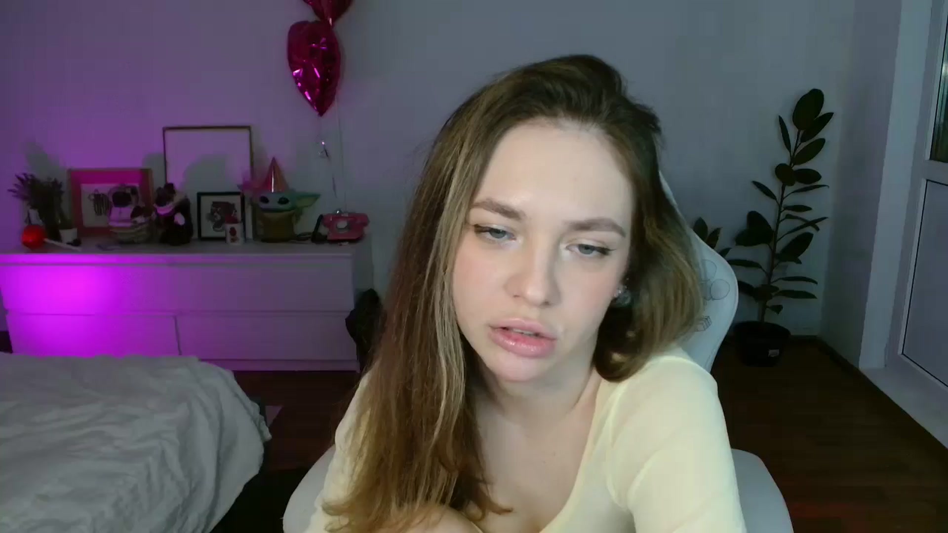 Gallery image thumbnail from FunnyMinni's myfreecams stream on, 02/05/2026, 20:39 image 17 of 20