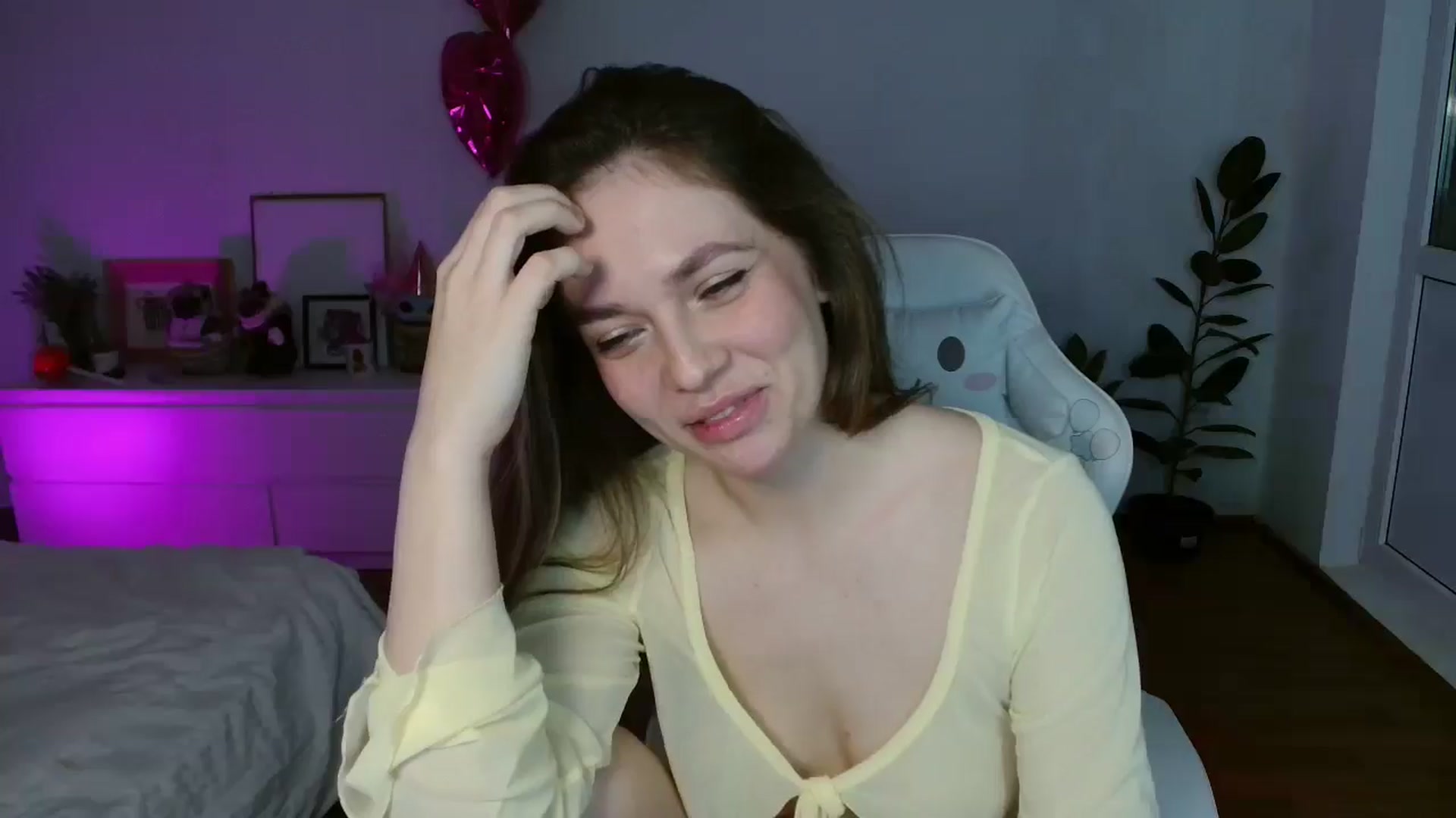 Gallery image thumbnail from FunnyMinni's myfreecams stream on, 02/05/2026, 20:39 image 6 of 20