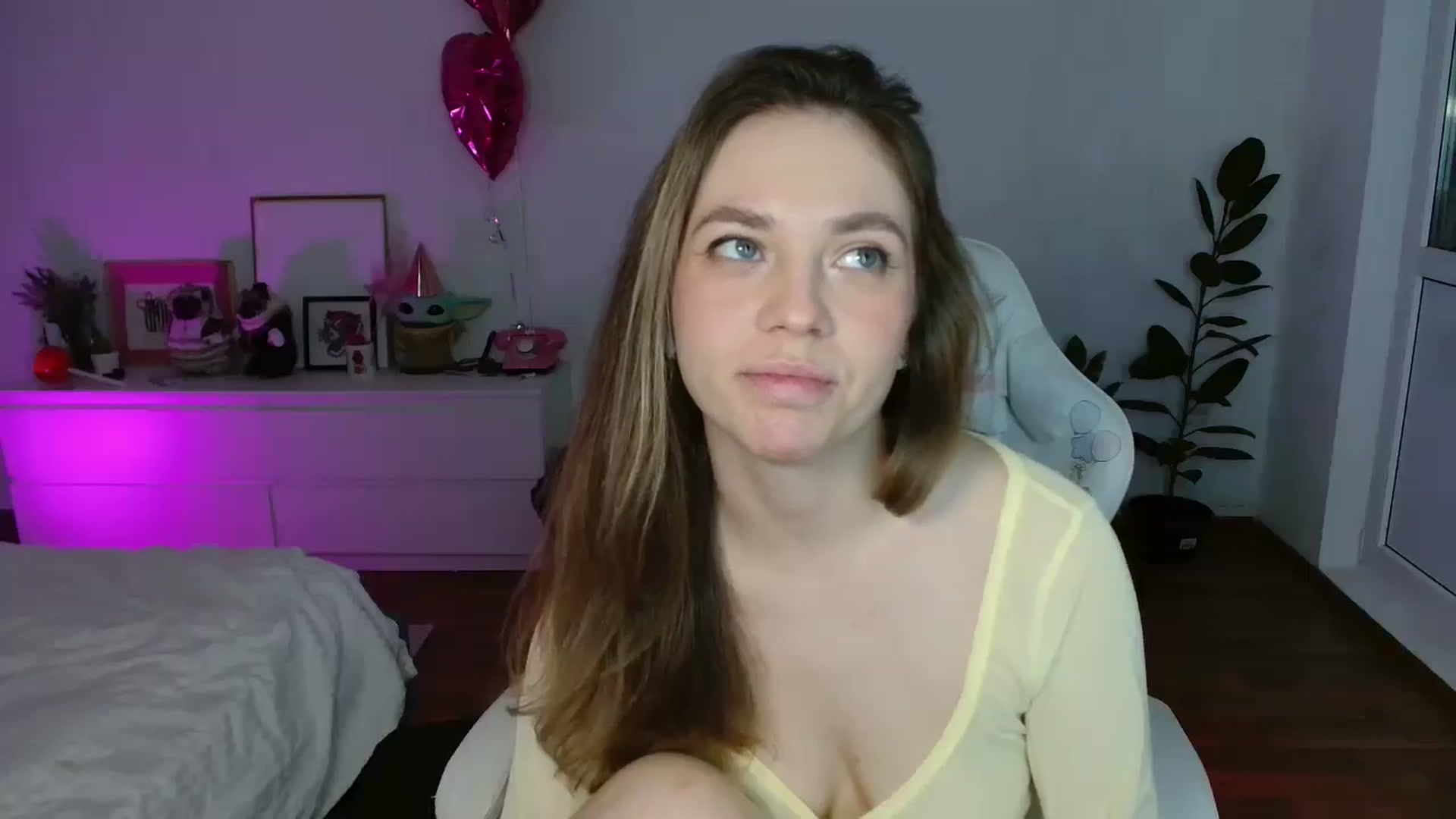 Gallery image thumbnail from FunnyMinni's myfreecams stream on, 02/05/2026, 20:39 image 10 of 20