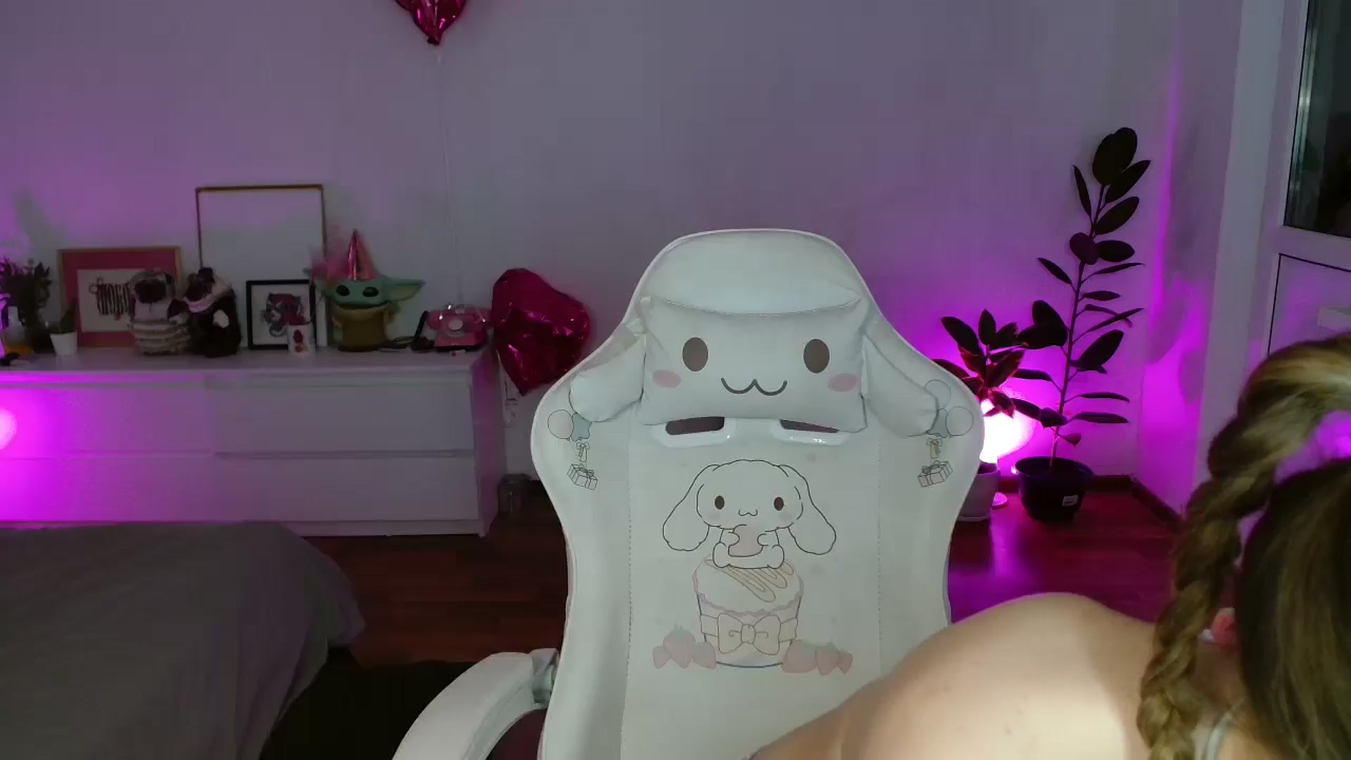 Gallery image thumbnail from FunnyMinni's myfreecams stream on, 02/09/2026, 16:59 image 7 of 20