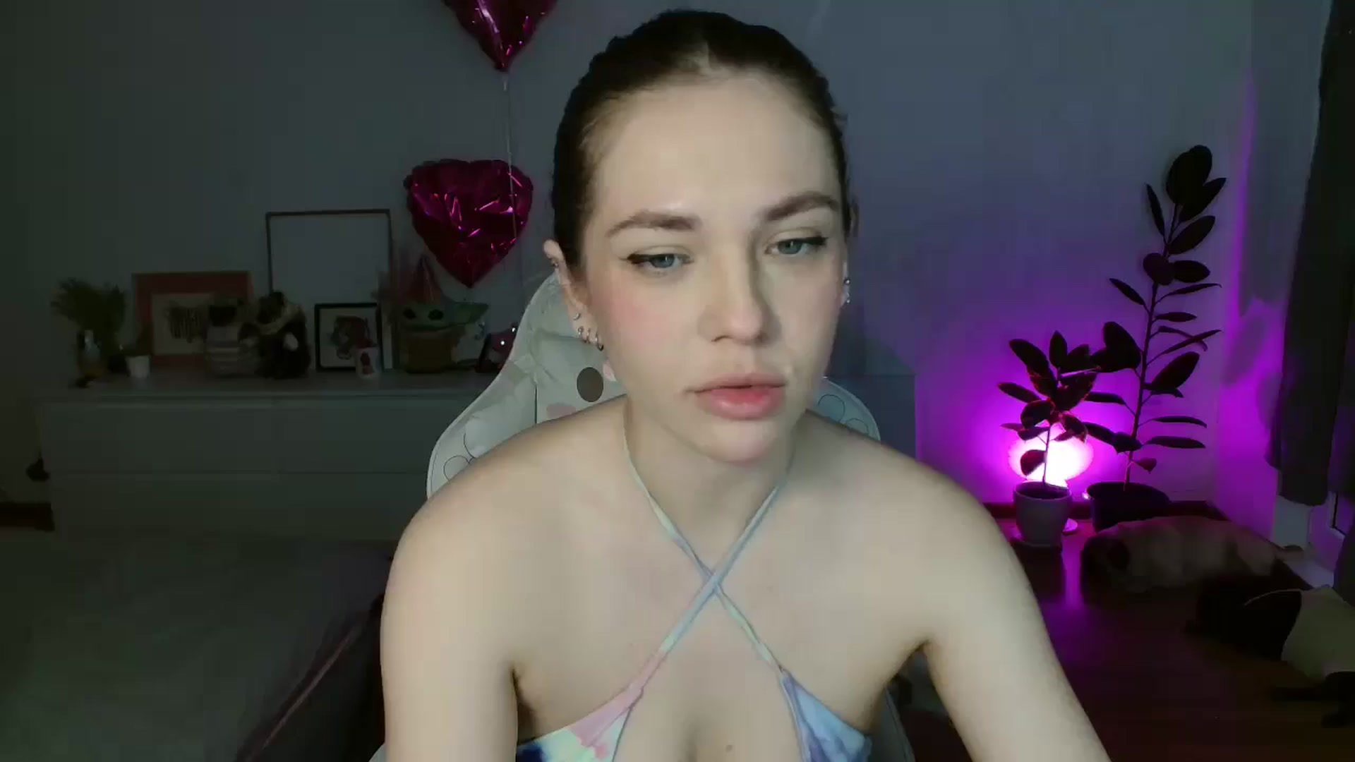 Gallery image thumbnail from FunnyMinni's myfreecams stream on, 02/10/2026, 07:20 image 1 of 20
