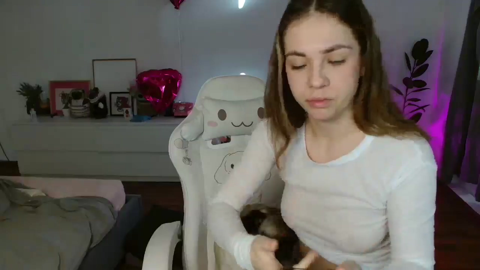 Gallery image thumbnail from FunnyMinni's myfreecams stream on, 02/12/2026, 06:09 image 6 of 20