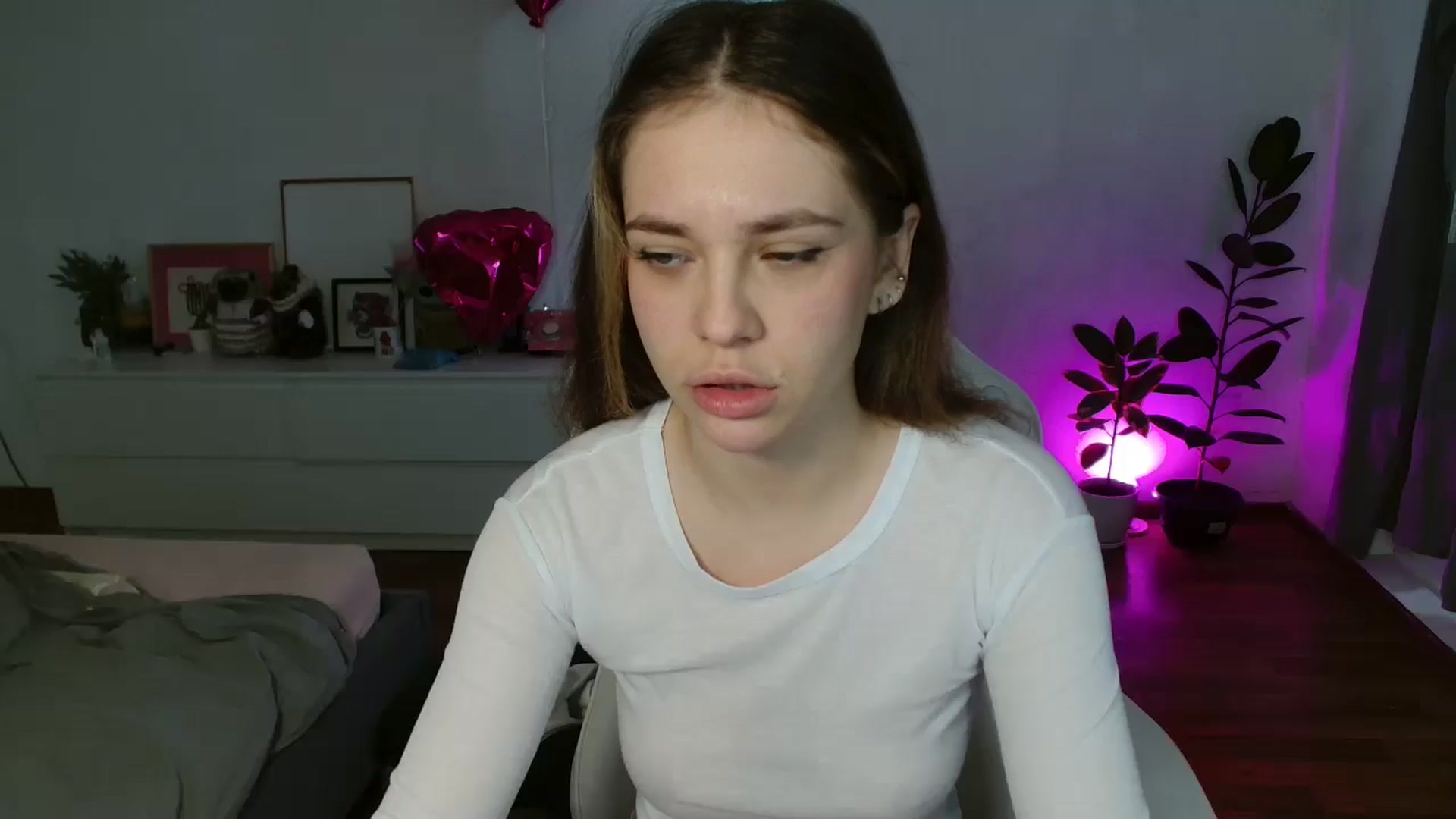 Gallery image thumbnail from FunnyMinni's myfreecams stream on, 02/12/2026, 06:09 image 19 of 20