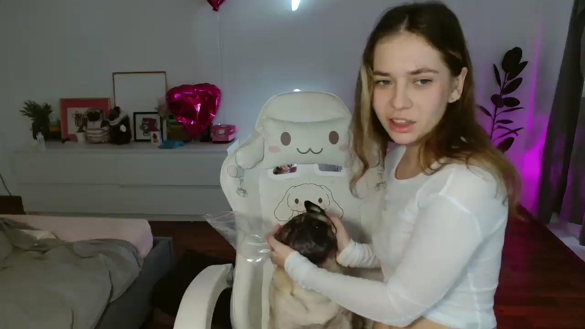 Gallery image thumbnail from FunnyMinni's myfreecams stream on, 02/12/2026, 06:09 image 7 of 20