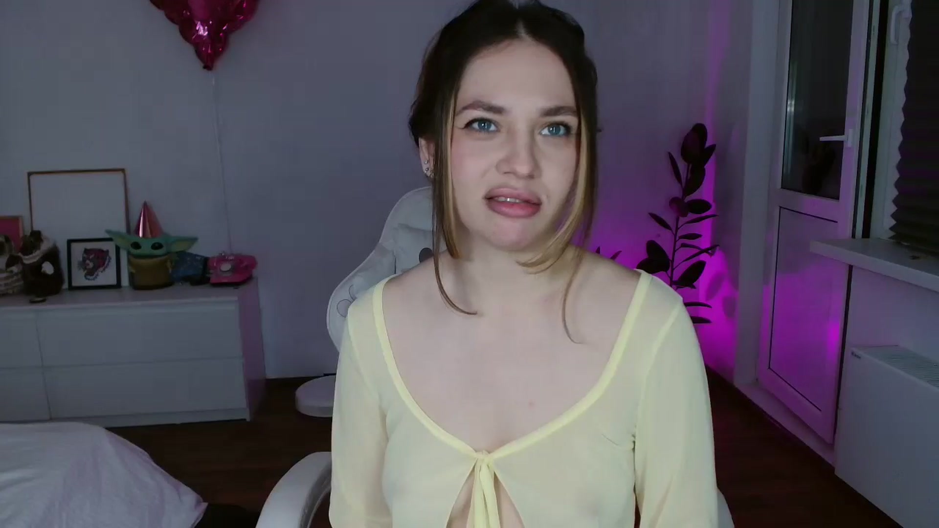 Gallery image thumbnail from FunnyMinni's myfreecams stream on, 02/24/2026, 19:08 image 4 of 20