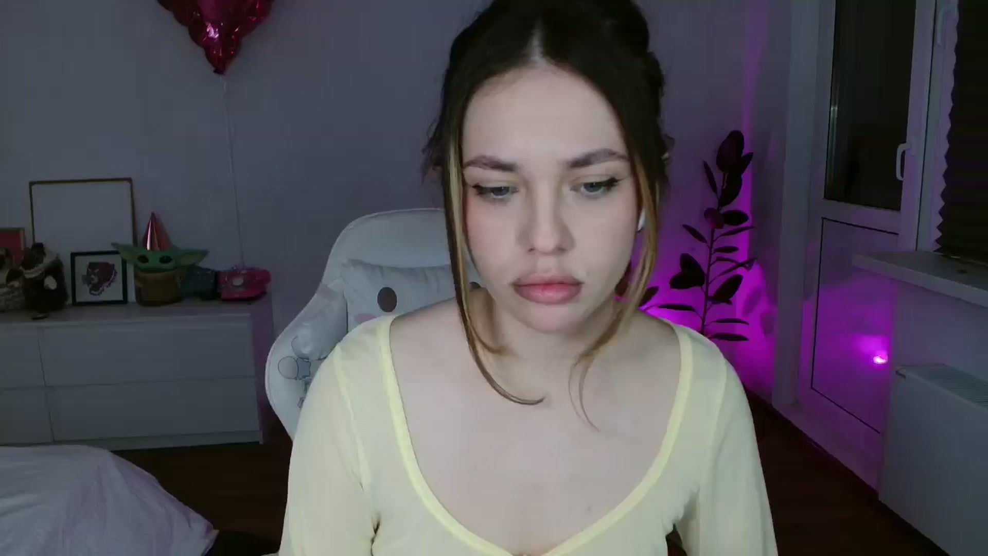Gallery image thumbnail from FunnyMinni's myfreecams stream on, 02/24/2026, 19:08 image 1 of 20