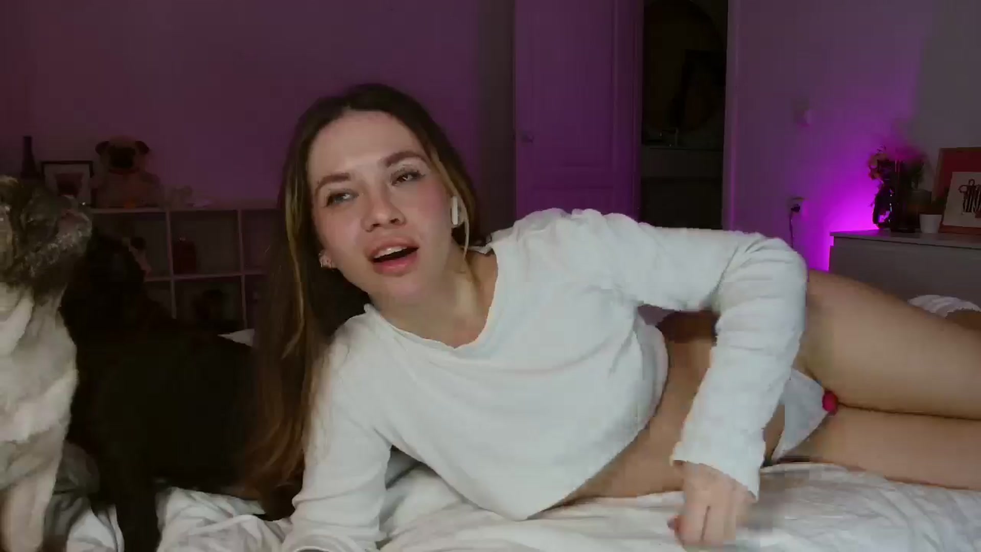 Gallery image thumbnail from FunnyMinni's myfreecams stream on, 03/02/2026, 19:32 image 10 of 20