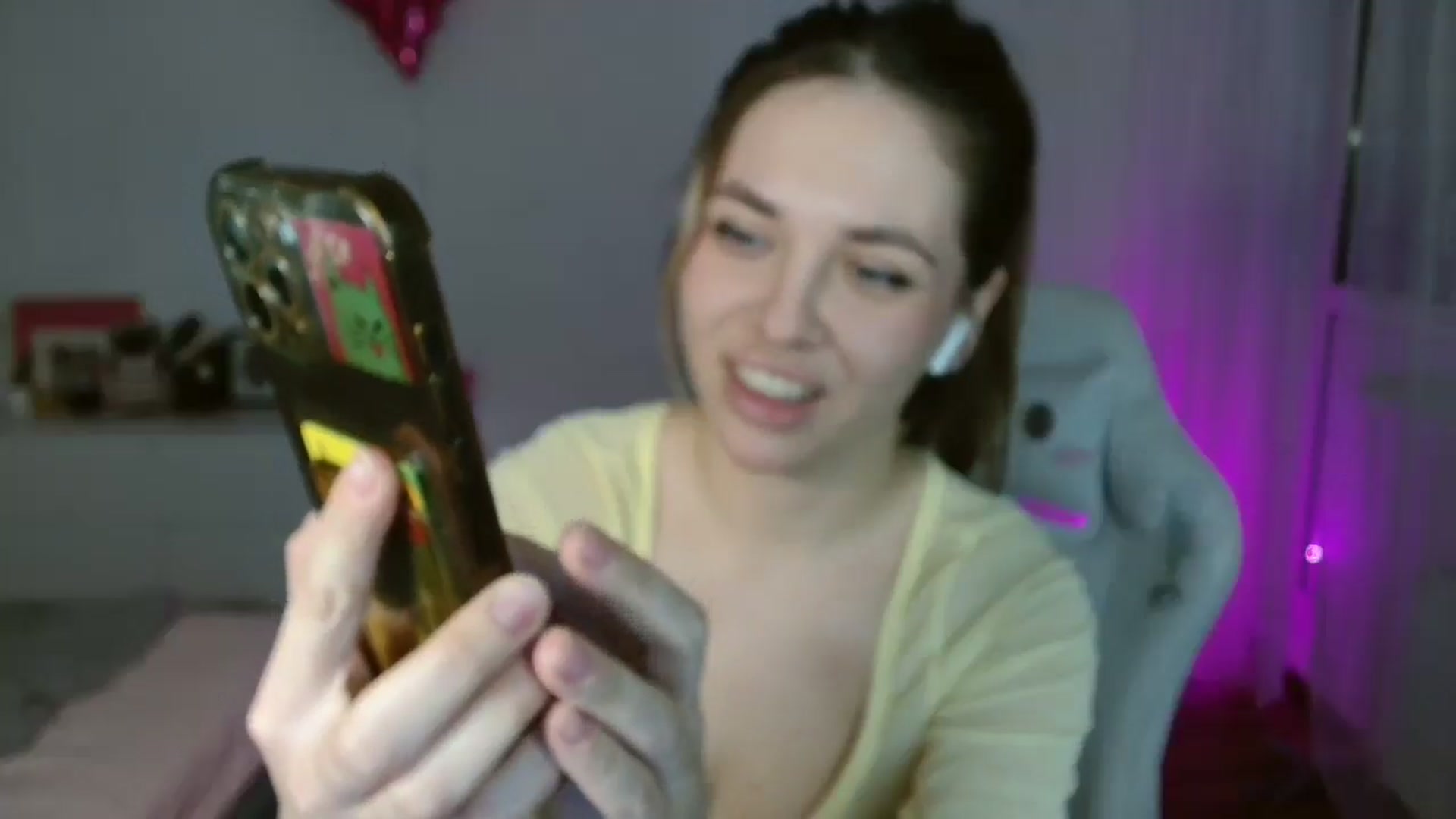 Gallery image thumbnail from FunnyMinni's myfreecams stream on, 03/03/2026, 20:04 image 4 of 20