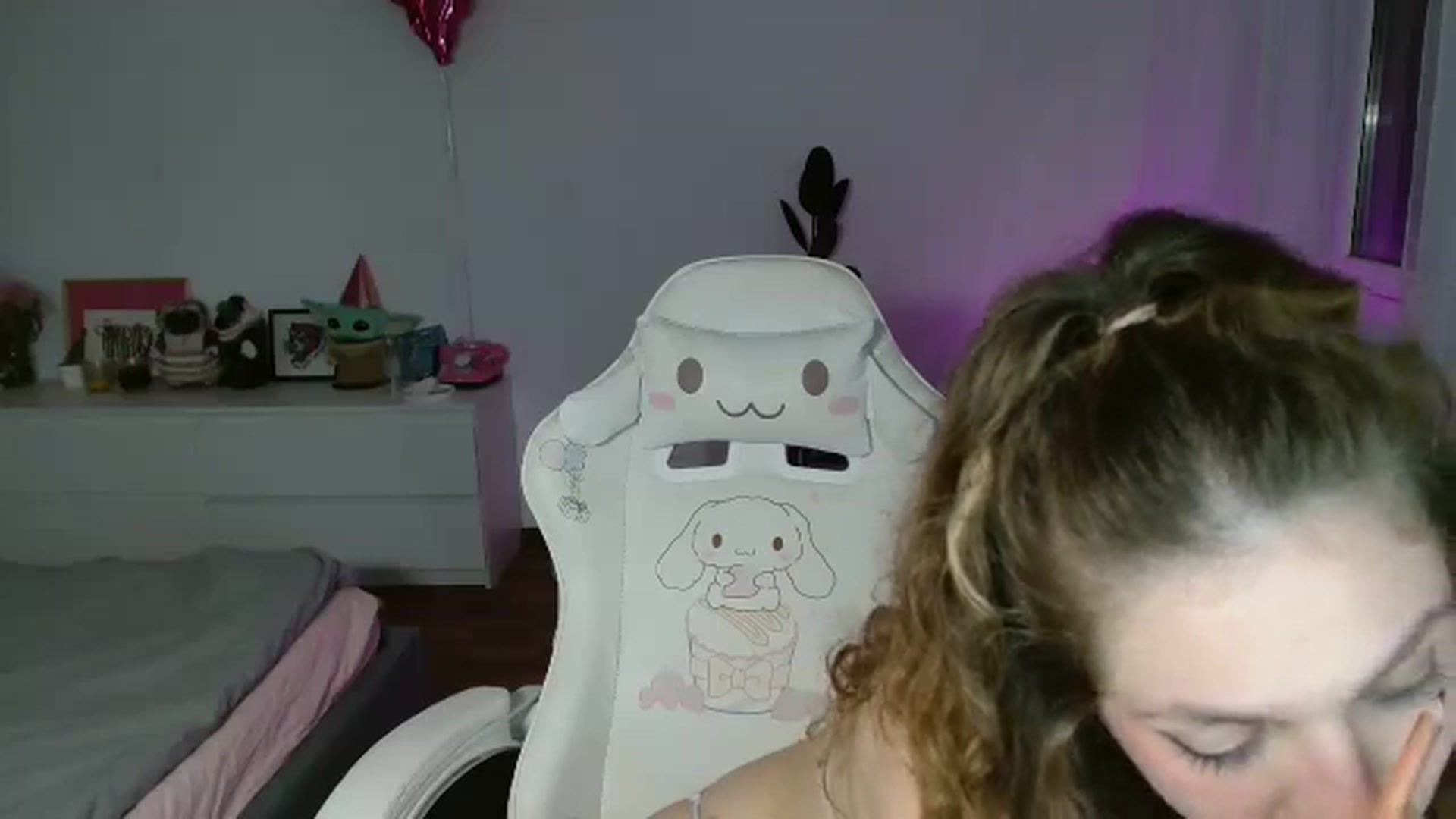 Gallery image thumbnail from FunnyMinni's myfreecams stream on, 03/05/2026, 20:25 image 19 of 20