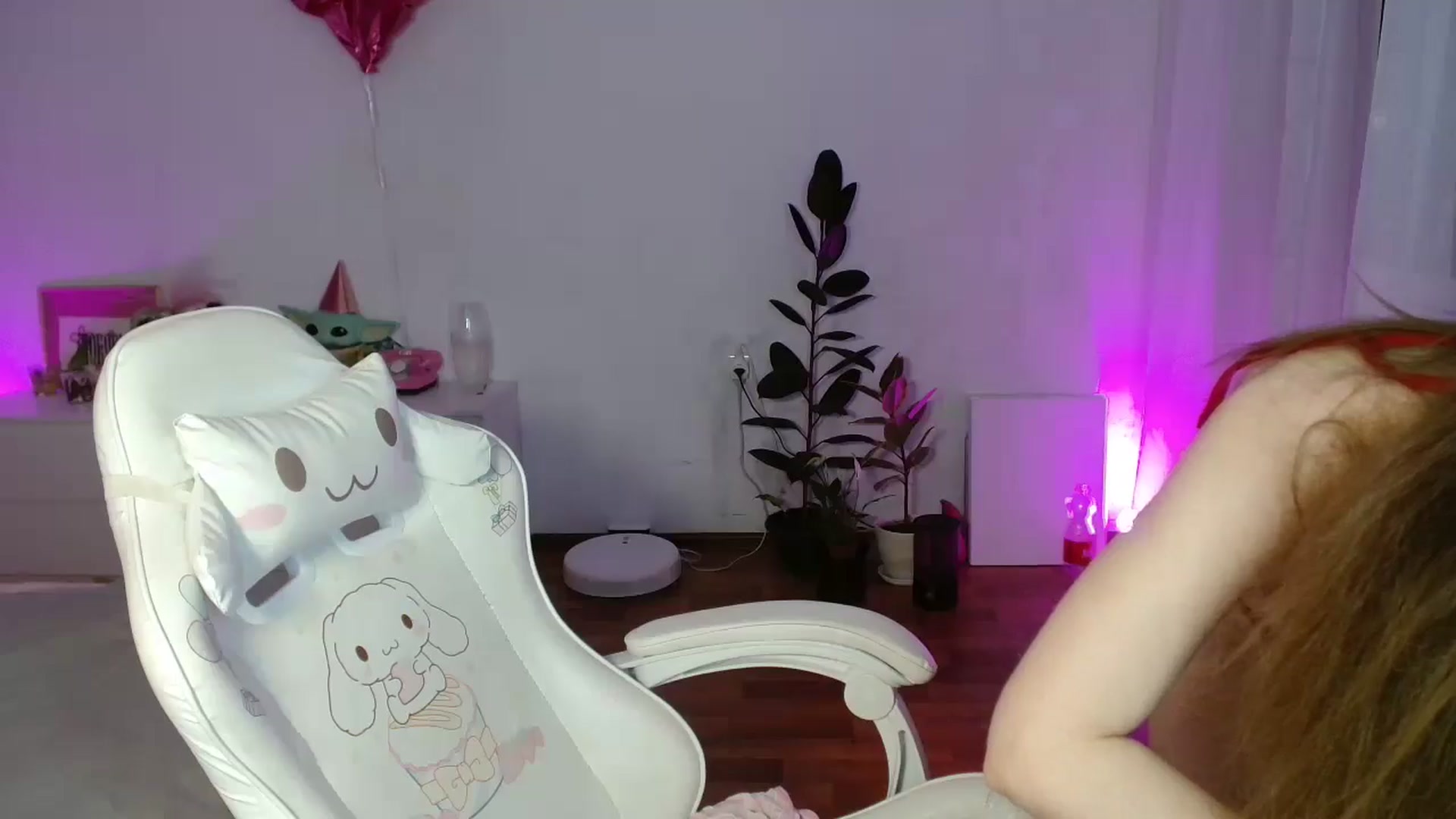 Gallery image thumbnail from FunnyMinni's myfreecams stream on, 03/13/2026, 18:02 image 19 of 20