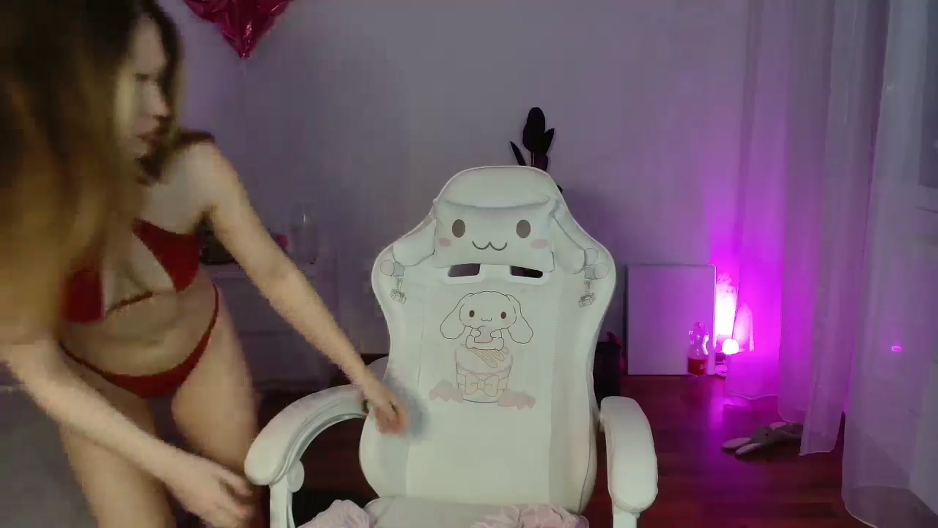 Gallery image thumbnail from FunnyMinni's myfreecams stream on, 03/13/2026, 18:02 image 11 of 20