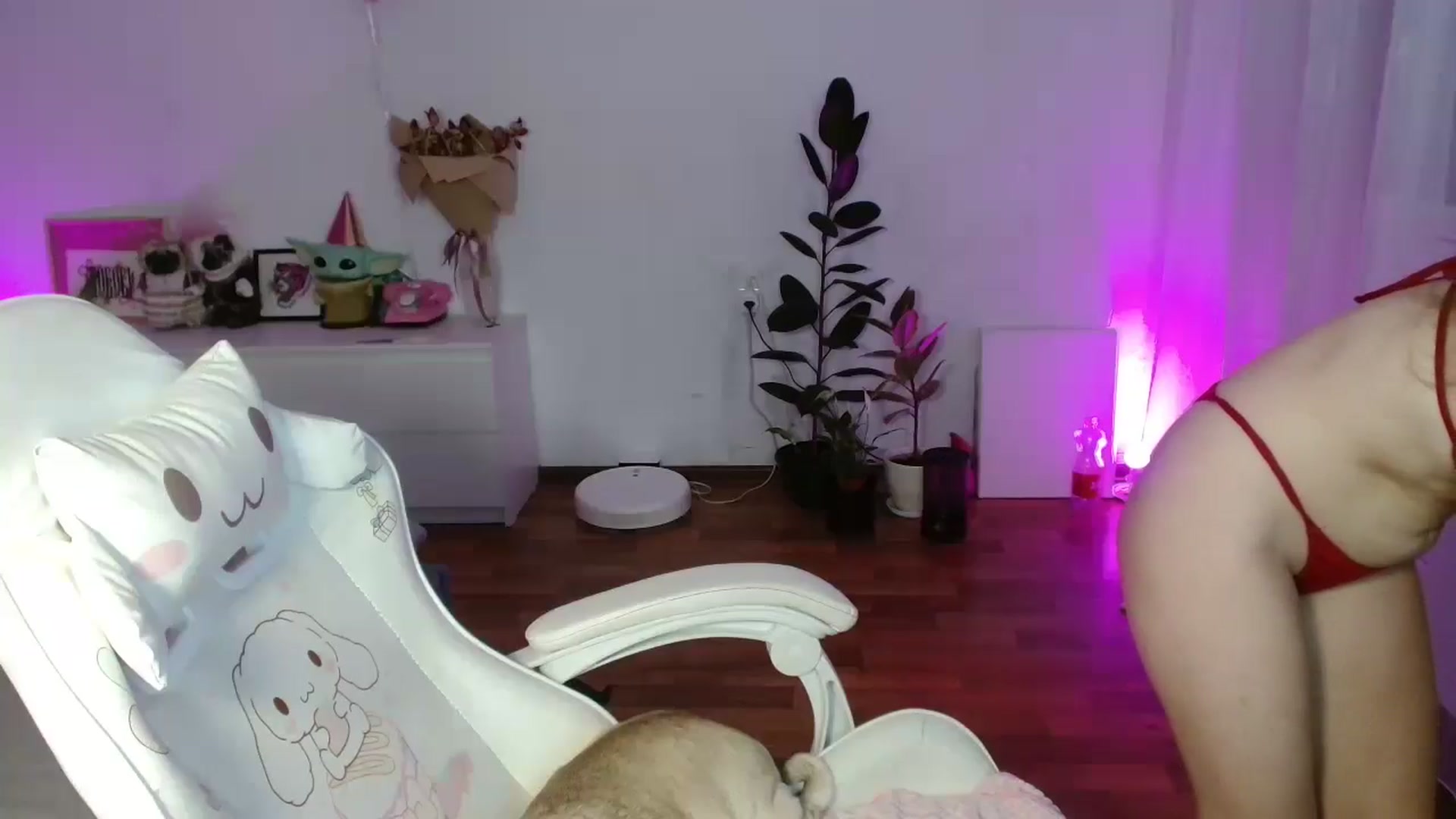Gallery image thumbnail from FunnyMinni's myfreecams stream on, 03/13/2026, 18:02 image 8 of 20