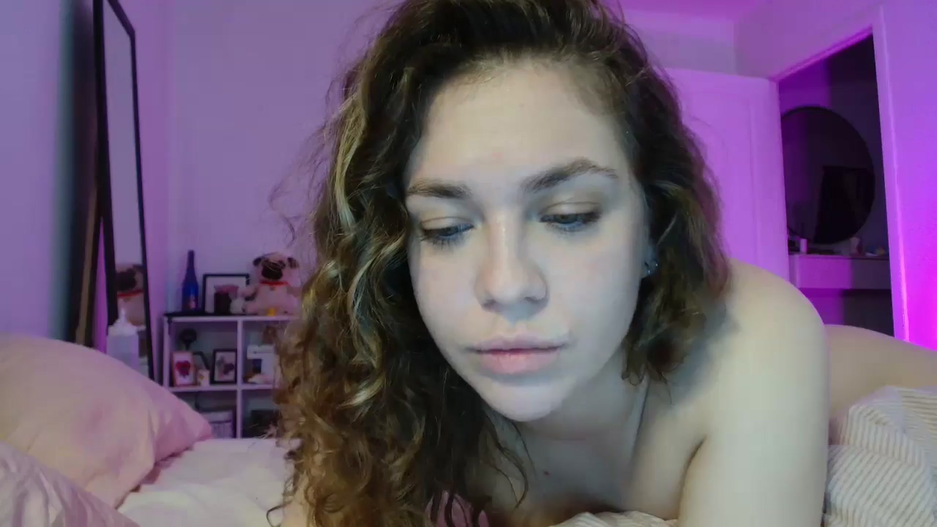 Gallery image thumbnail from FunnyMinni's myfreecams stream on, 04/05/2026, 05:42 image 20 of 20
