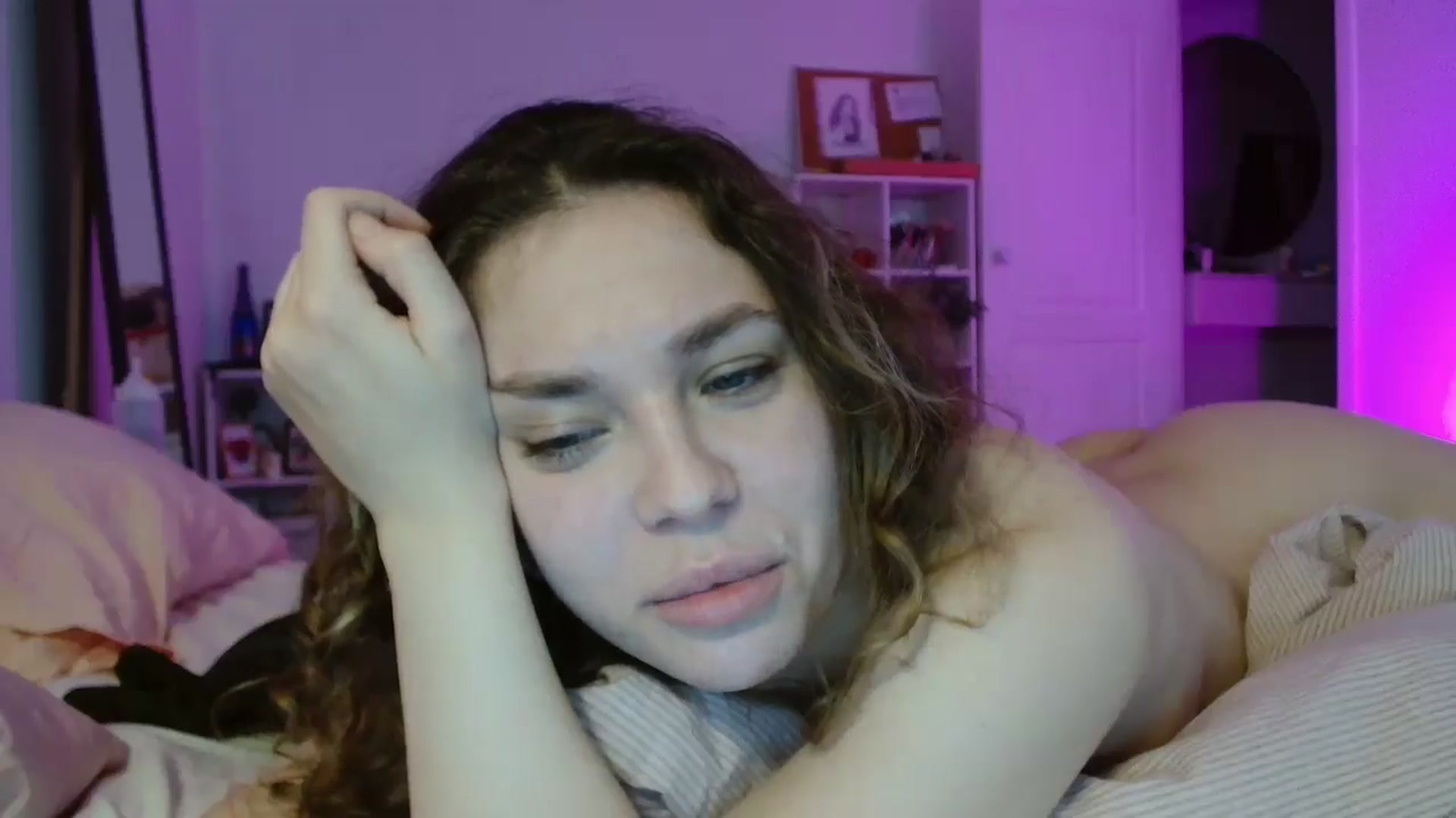 Gallery image thumbnail from FunnyMinni's myfreecams stream on, 04/05/2026, 05:42 image 5 of 20