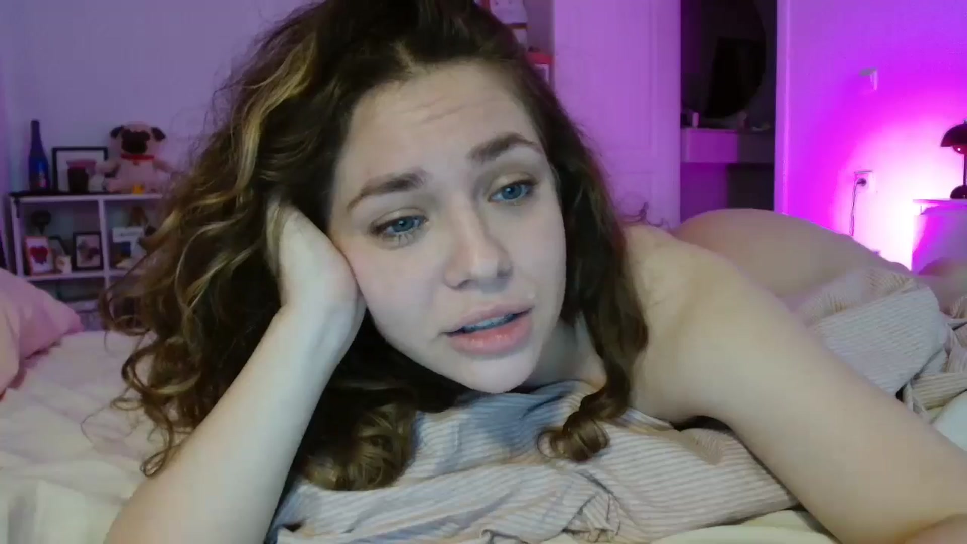 Gallery image thumbnail from FunnyMinni's myfreecams stream on, 04/05/2026, 05:42 image 11 of 20