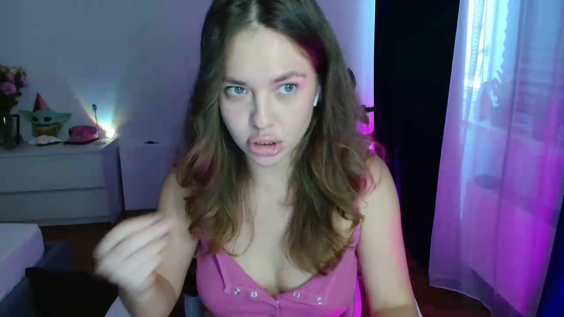 Gallery image thumbnail from FunnyMinni's myfreecams stream on, 07/13/2026, 07:06 image 15 of 20