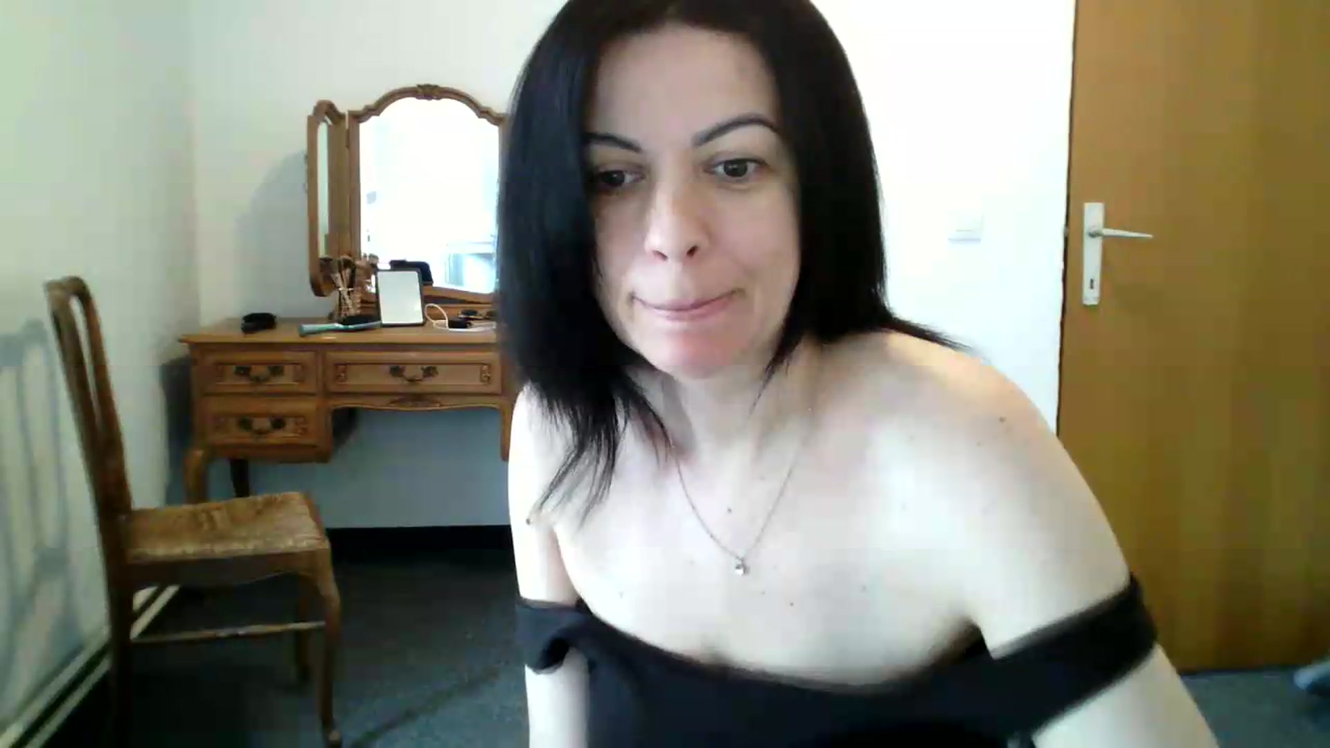 Gallery image thumbnail from Funnygirl's myfreecams stream on, 09/04/2026, 10:02 image 5 of 20