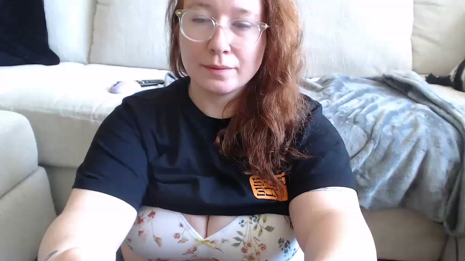 Gallery image thumbnail from Funsize_'s myfreecams stream on, 05/08/2023, 15:35 image 17 of 20