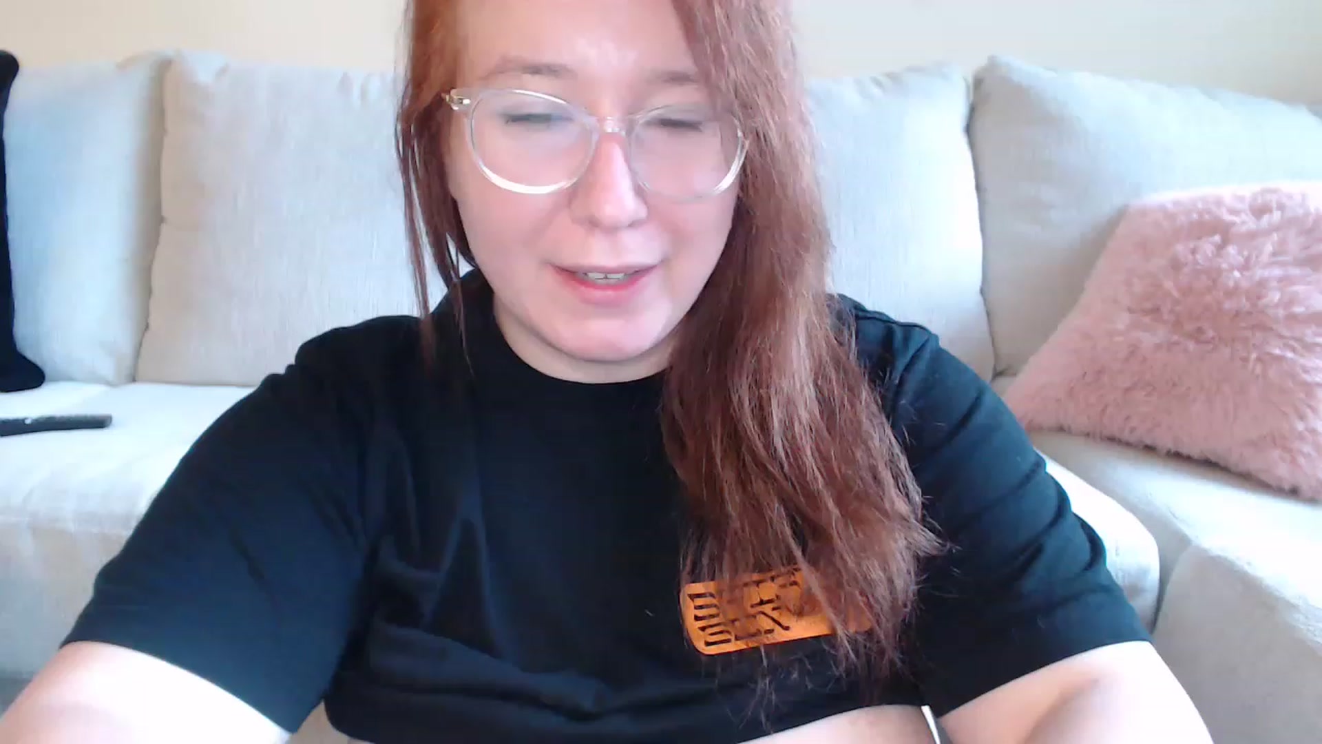 Gallery image thumbnail from Funsize_'s myfreecams stream on, 05/08/2023, 23:43 image 2 of 20