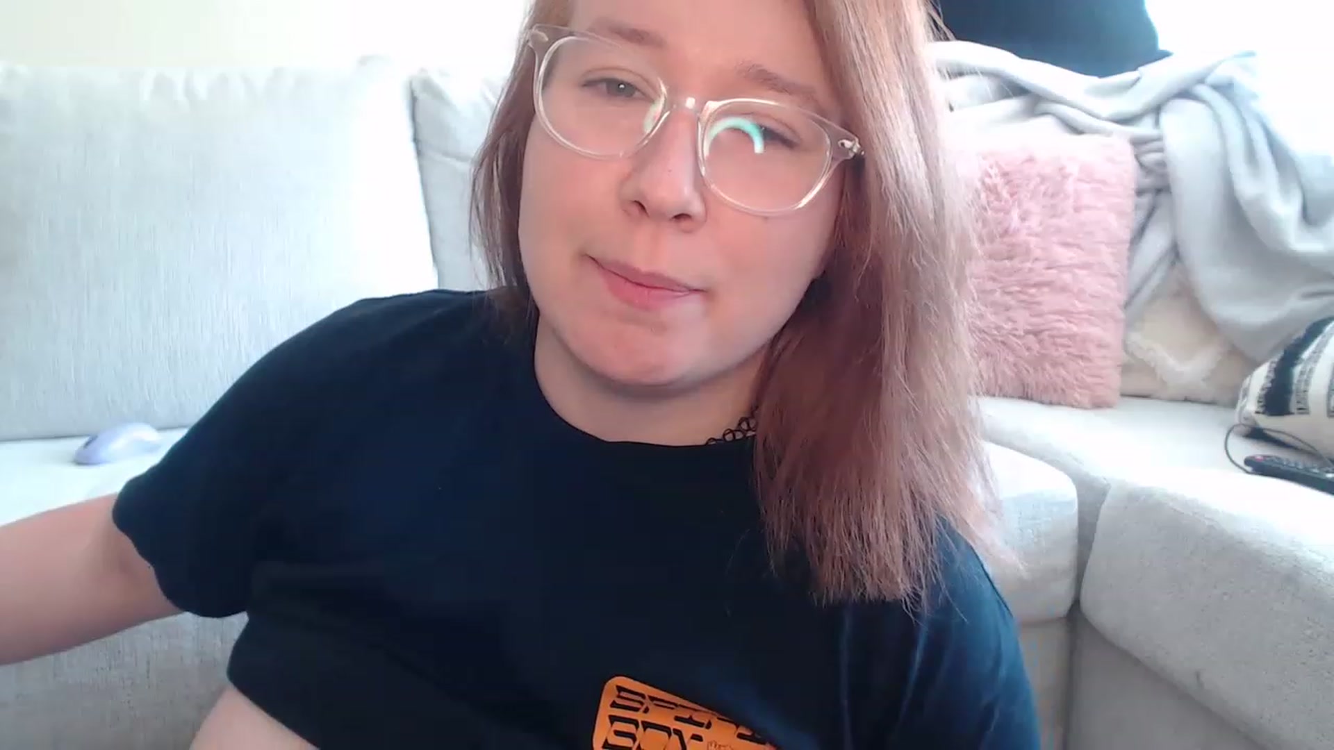 Gallery image thumbnail from Funsize_'s myfreecams stream on, 05/30/2023, 15:49 image 8 of 20