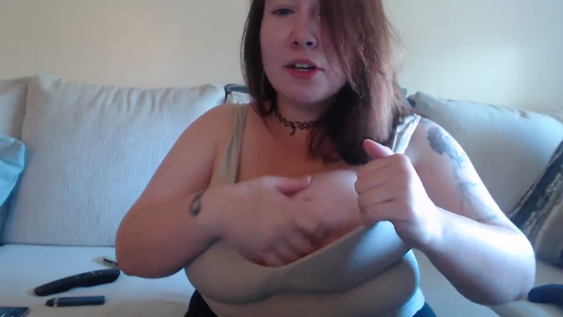 Gallery image thumbnail from Funsize_'s myfreecams stream on, 08/10/2023, 21:48 image 5 of 20