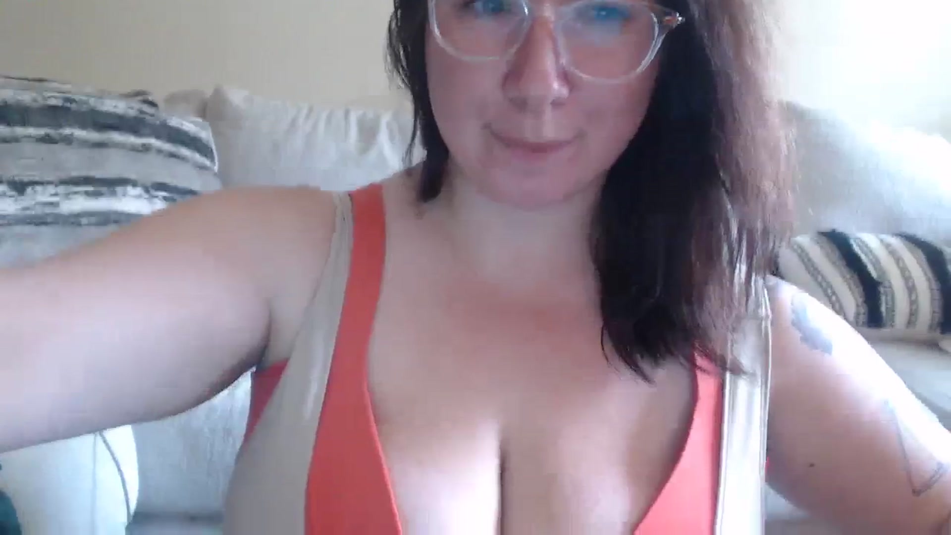 Gallery image thumbnail from Funsize_'s myfreecams stream on, 09/25/2023, 20:49 image 2 of 20