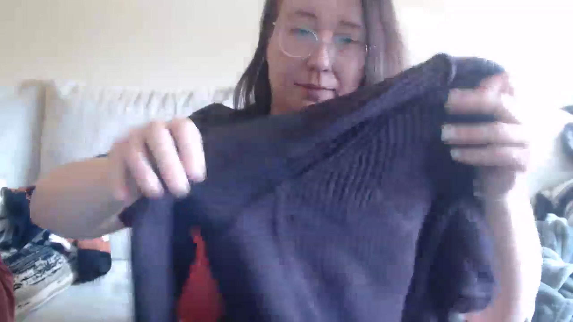 Gallery image thumbnail from Funsize_'s myfreecams stream on, 10/15/2023, 17:17 image 5 of 20
