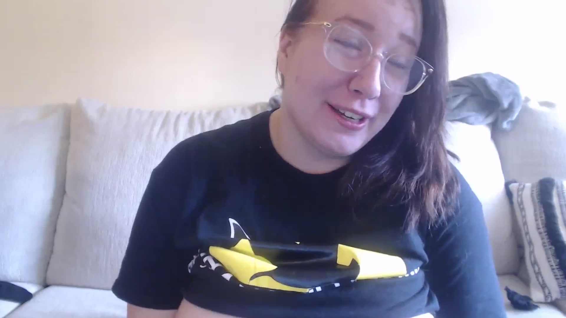 Gallery image thumbnail from Funsize_'s myfreecams stream on, 10/25/2023, 14:13 image 17 of 20