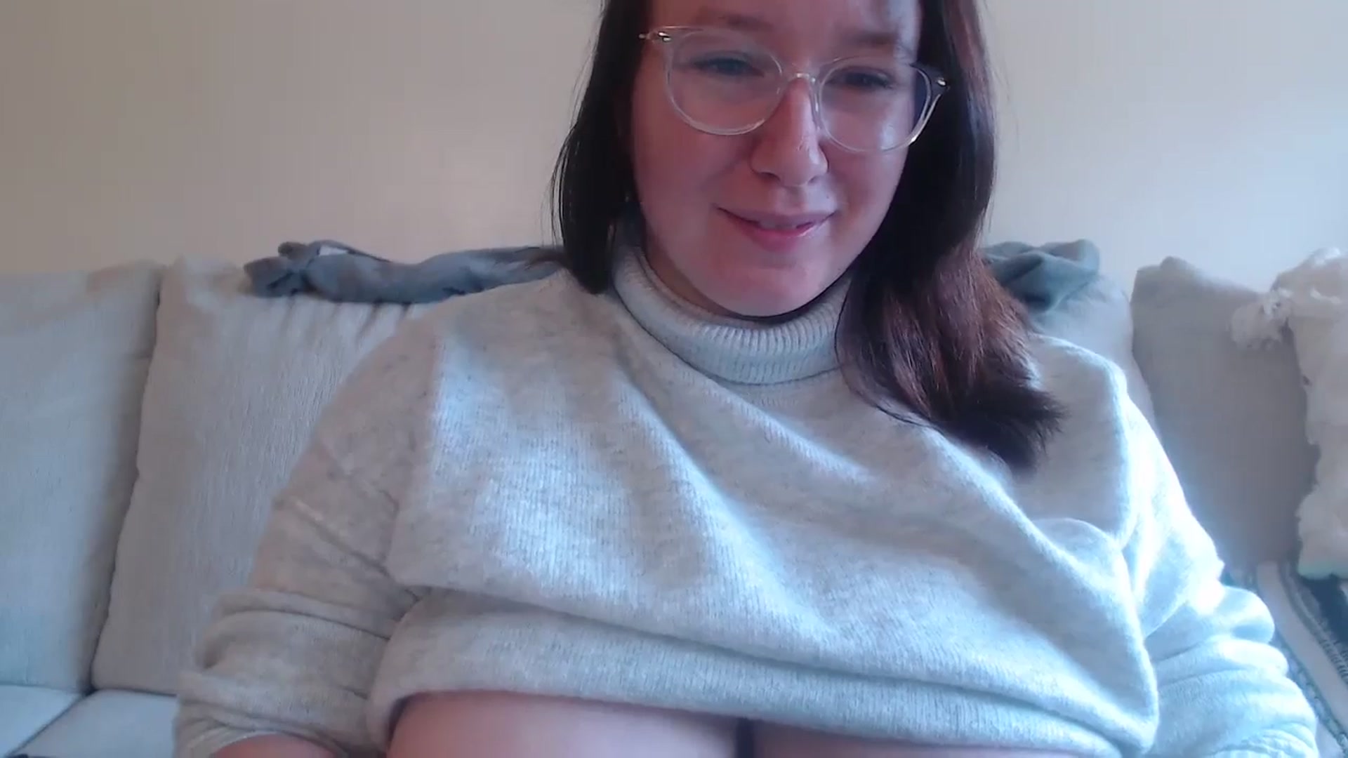 Gallery image thumbnail from Funsize_'s myfreecams stream on, 10/31/2023, 19:11 image 7 of 20