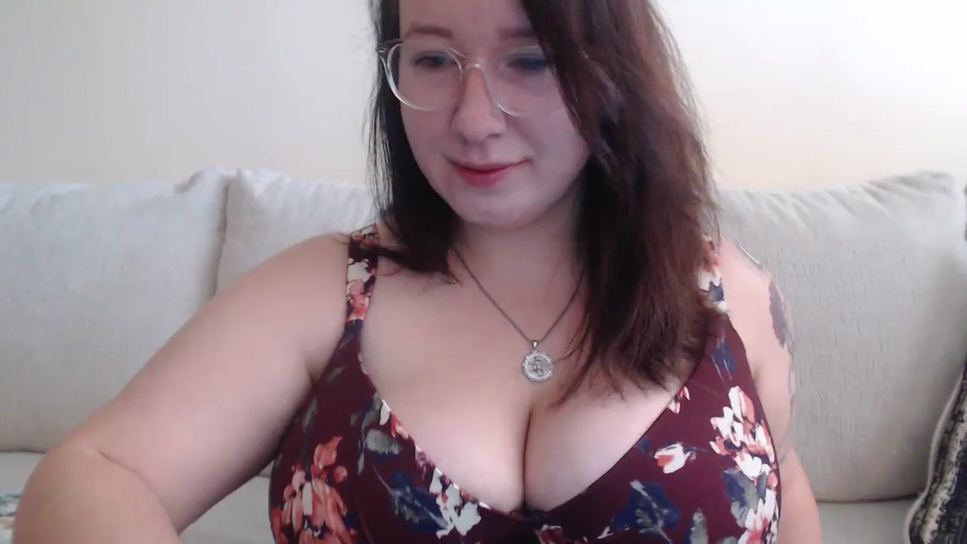 Gallery image thumbnail from Funsize_'s myfreecams stream on, 12/27/2023, 17:40 image 14 of 20
