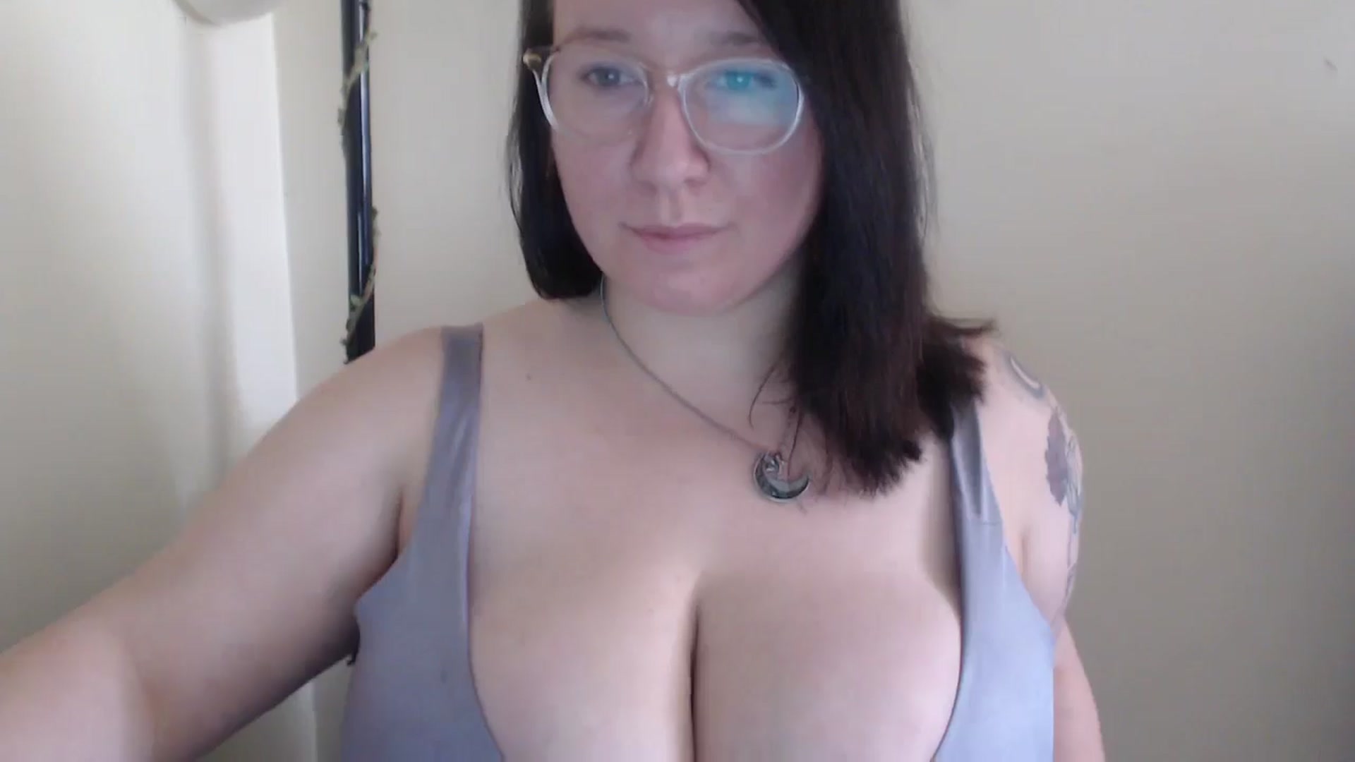 Gallery image thumbnail from Funsize_'s myfreecams stream on, 05/08/2024, 16:03 image 2 of 20