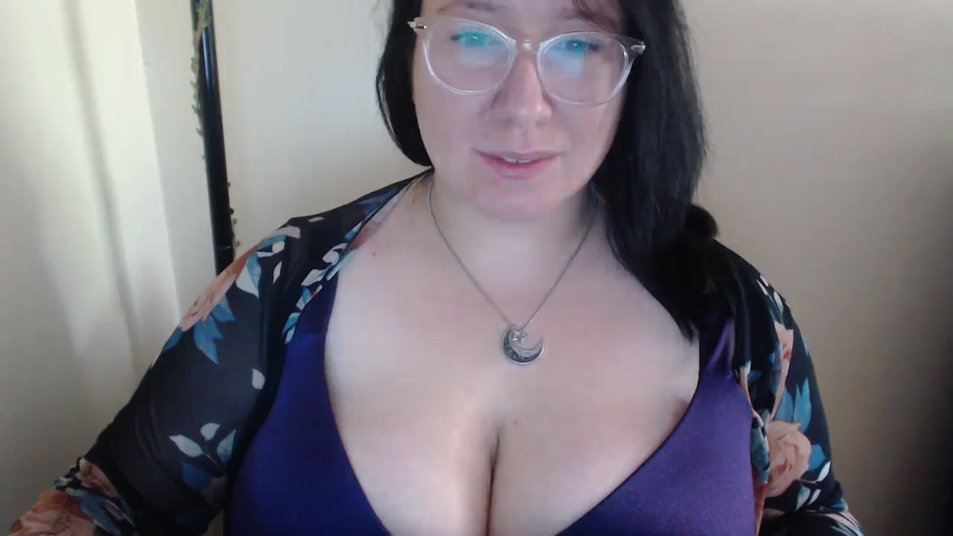 Gallery image thumbnail from Funsize_'s myfreecams stream on, 05/18/2024, 22:42 image 18 of 20