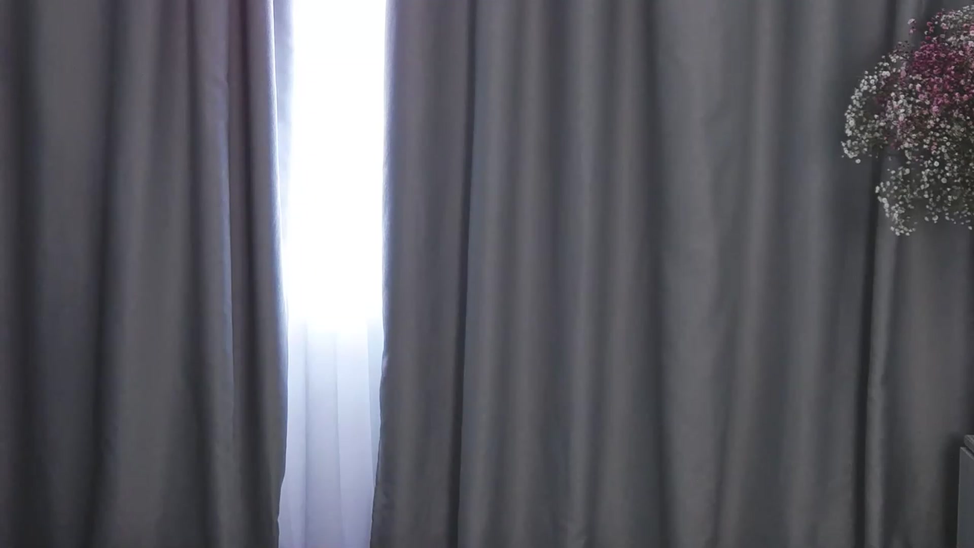 Gallery image thumbnail from Future_Dreams's myfreecams stream on, 03/27/2023, 04:37 image 6 of 20