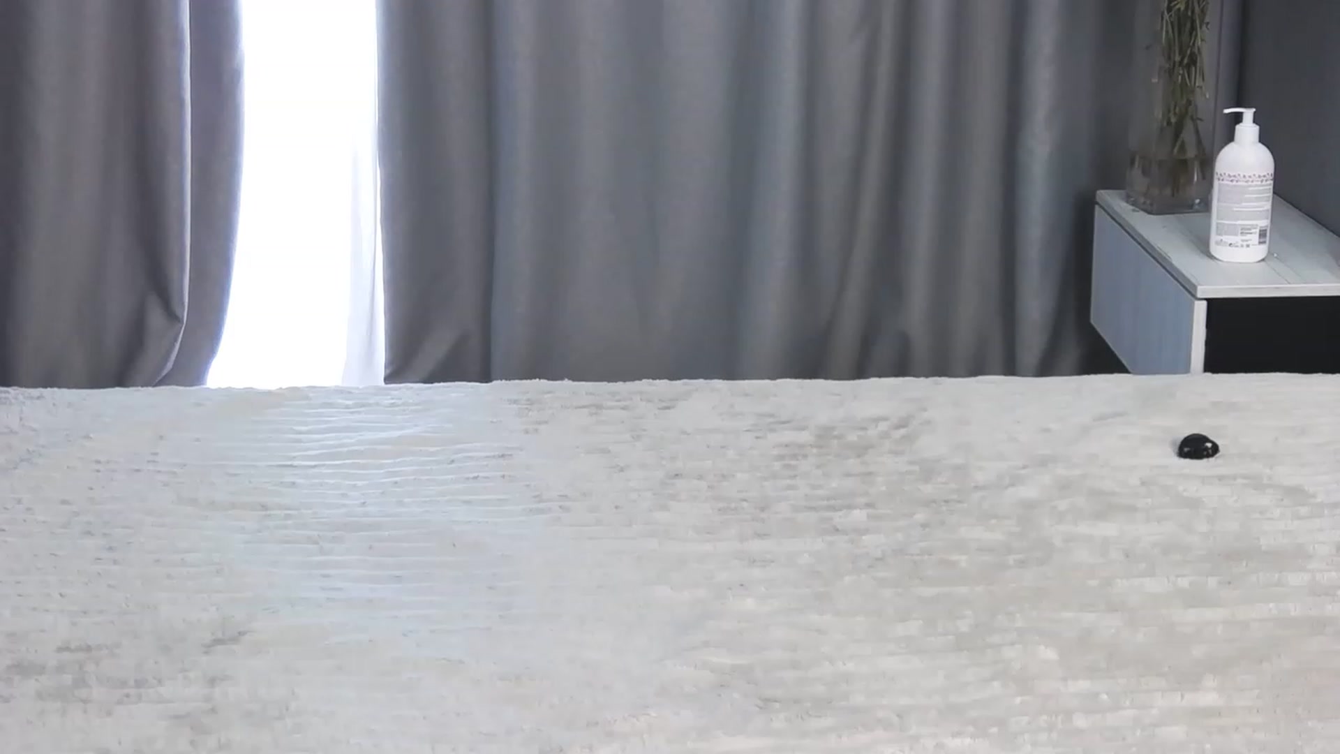 Gallery image thumbnail from Future_Dreams's myfreecams stream on, 03/29/2023, 04:24 image 17 of 20
