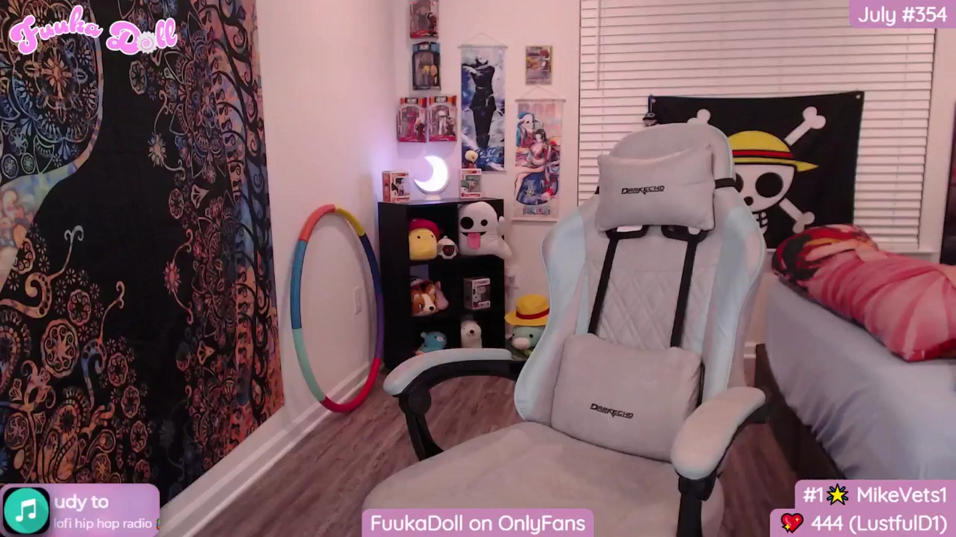 Gallery image thumbnail from Fuuka_Doll's myfreecams stream on, 07/10/2024, 08:27 image 13 of 20